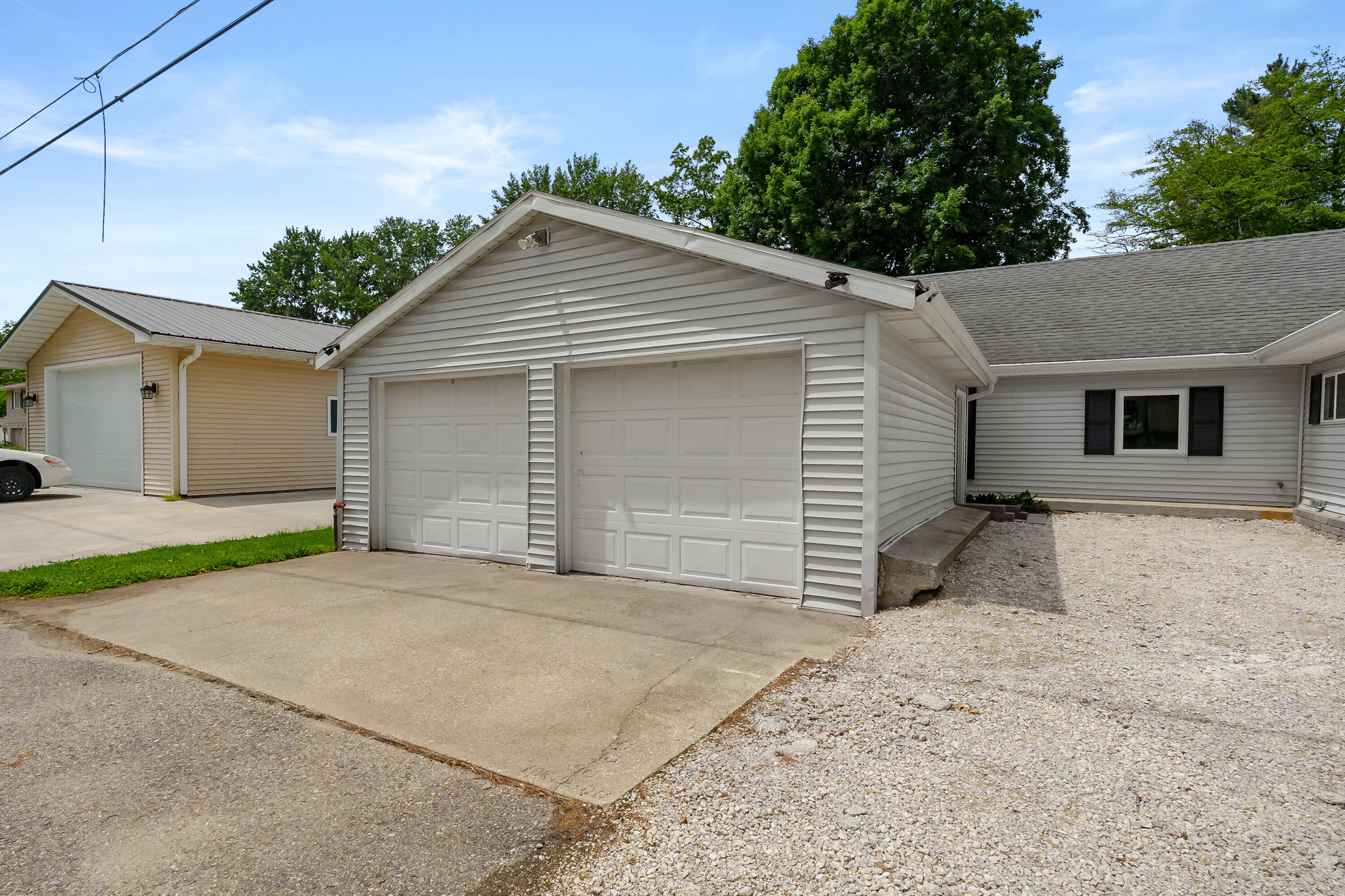 10574 Tomkinson Property Photo 35