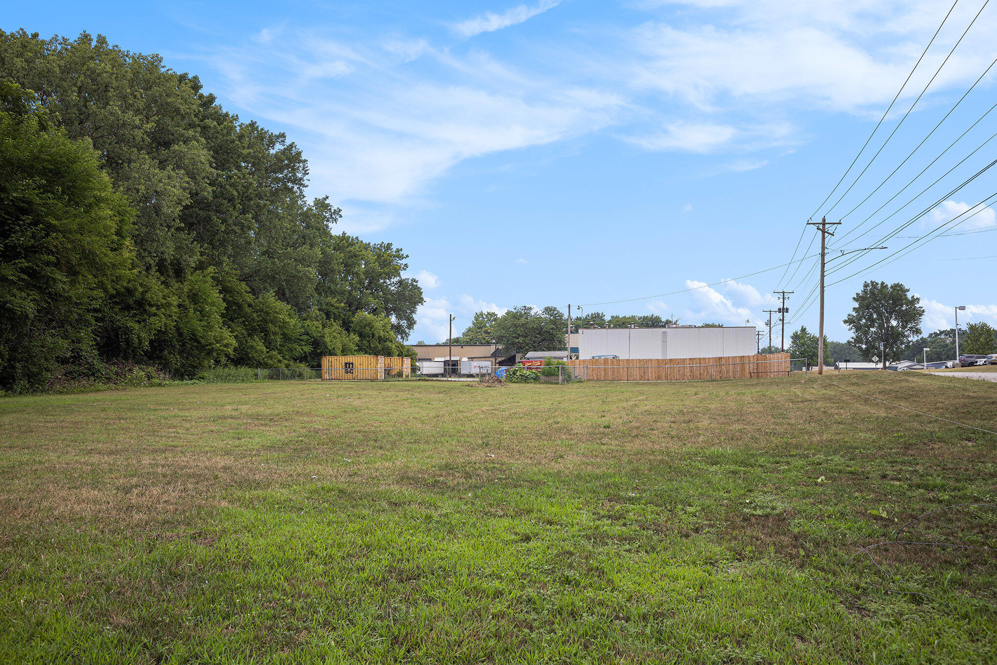 888 Valley Drive Property Photo 16