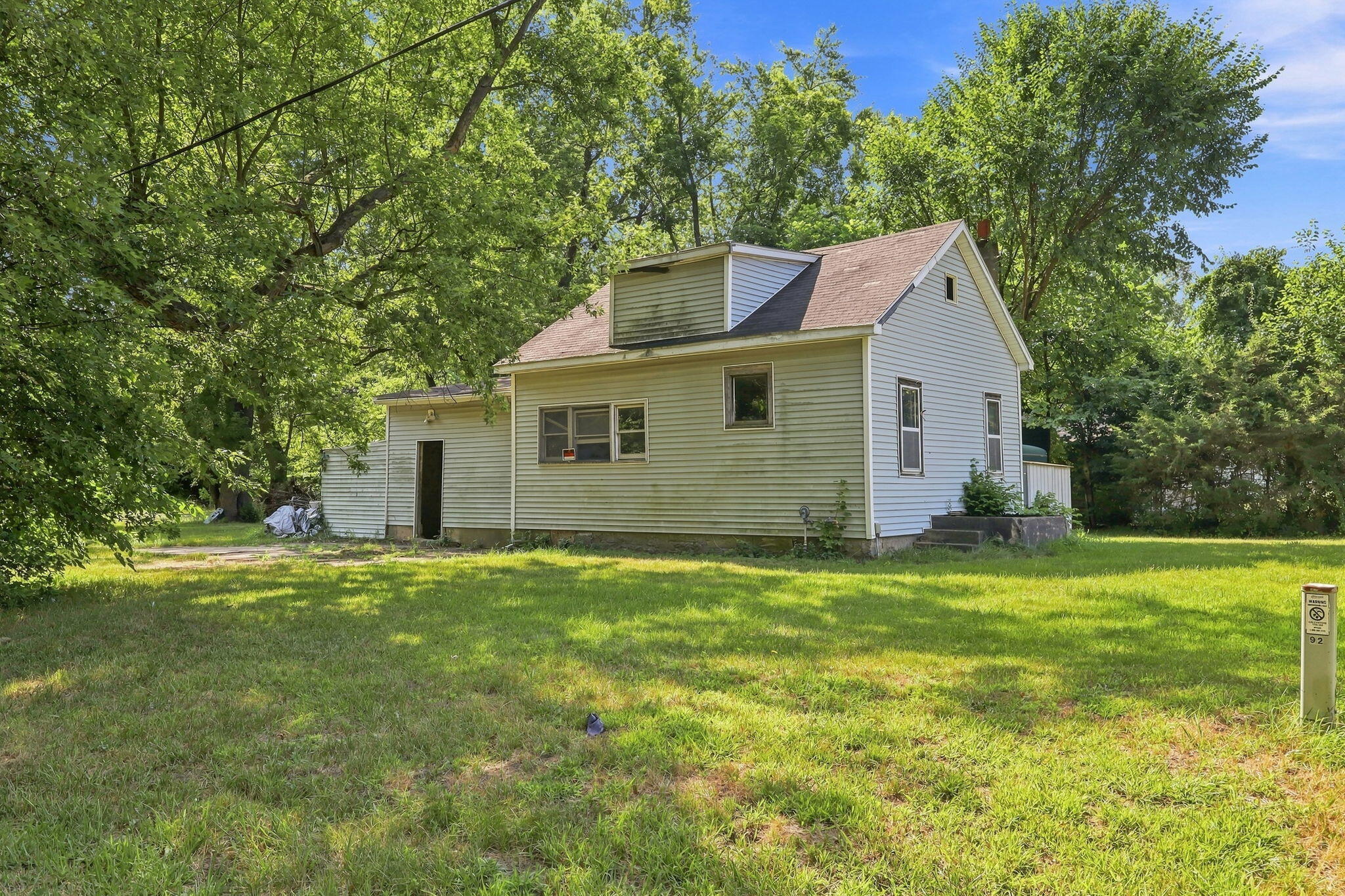 400 Concord Avenue Property Photo 1