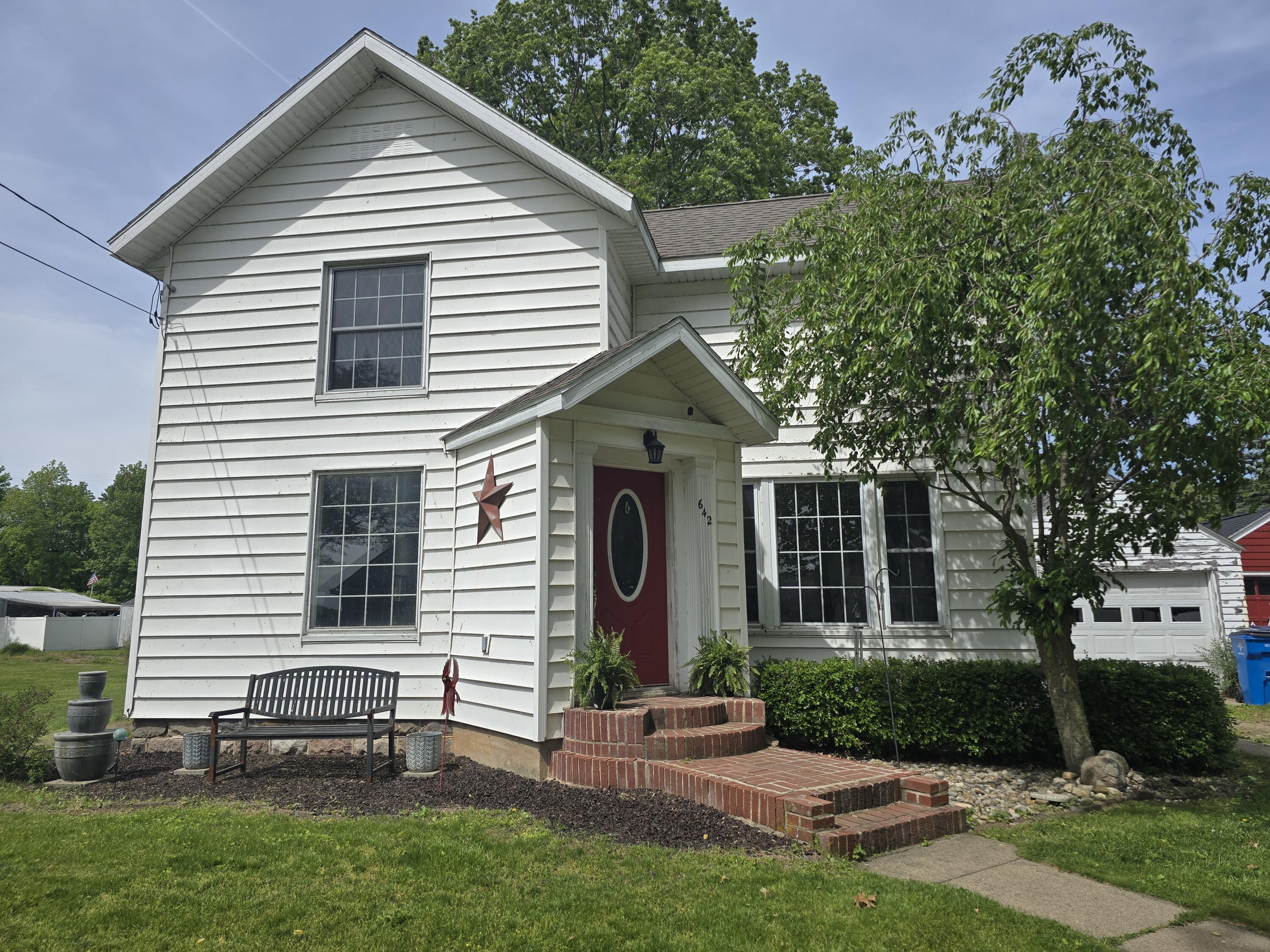 642 Maple Street Property Photo 2