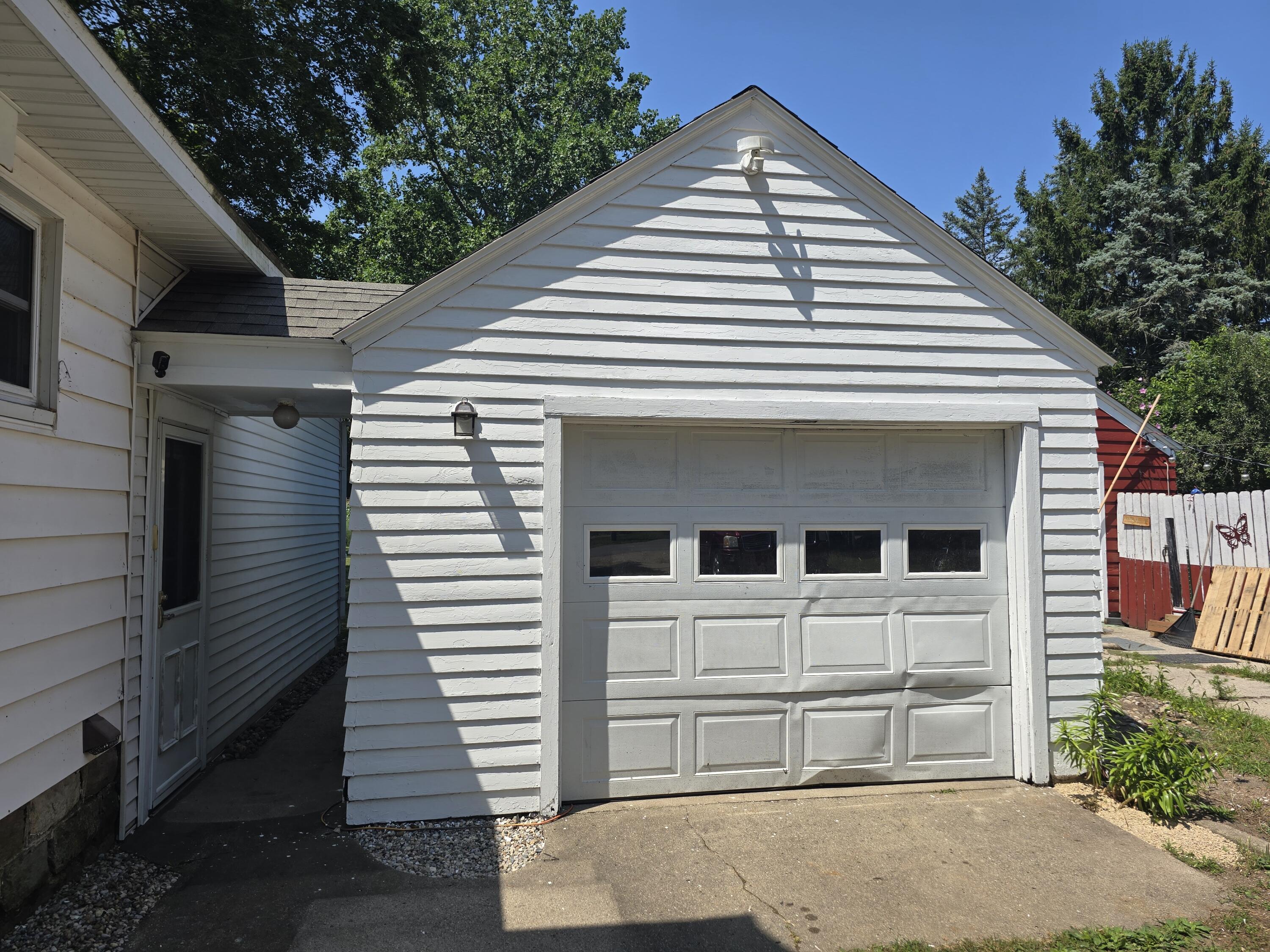 642 Maple Street Property Photo 5