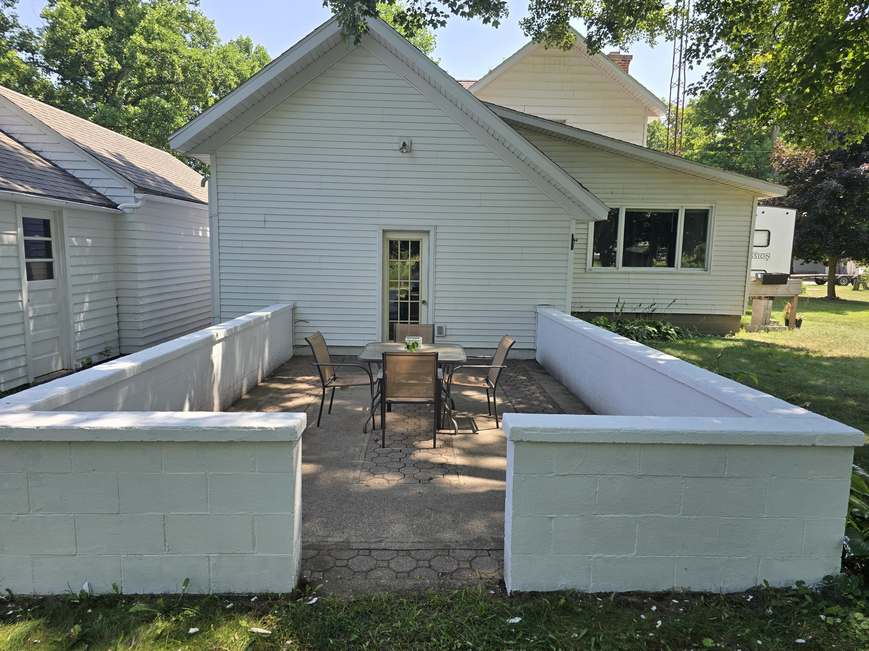 642 Maple Street Property Photo 8