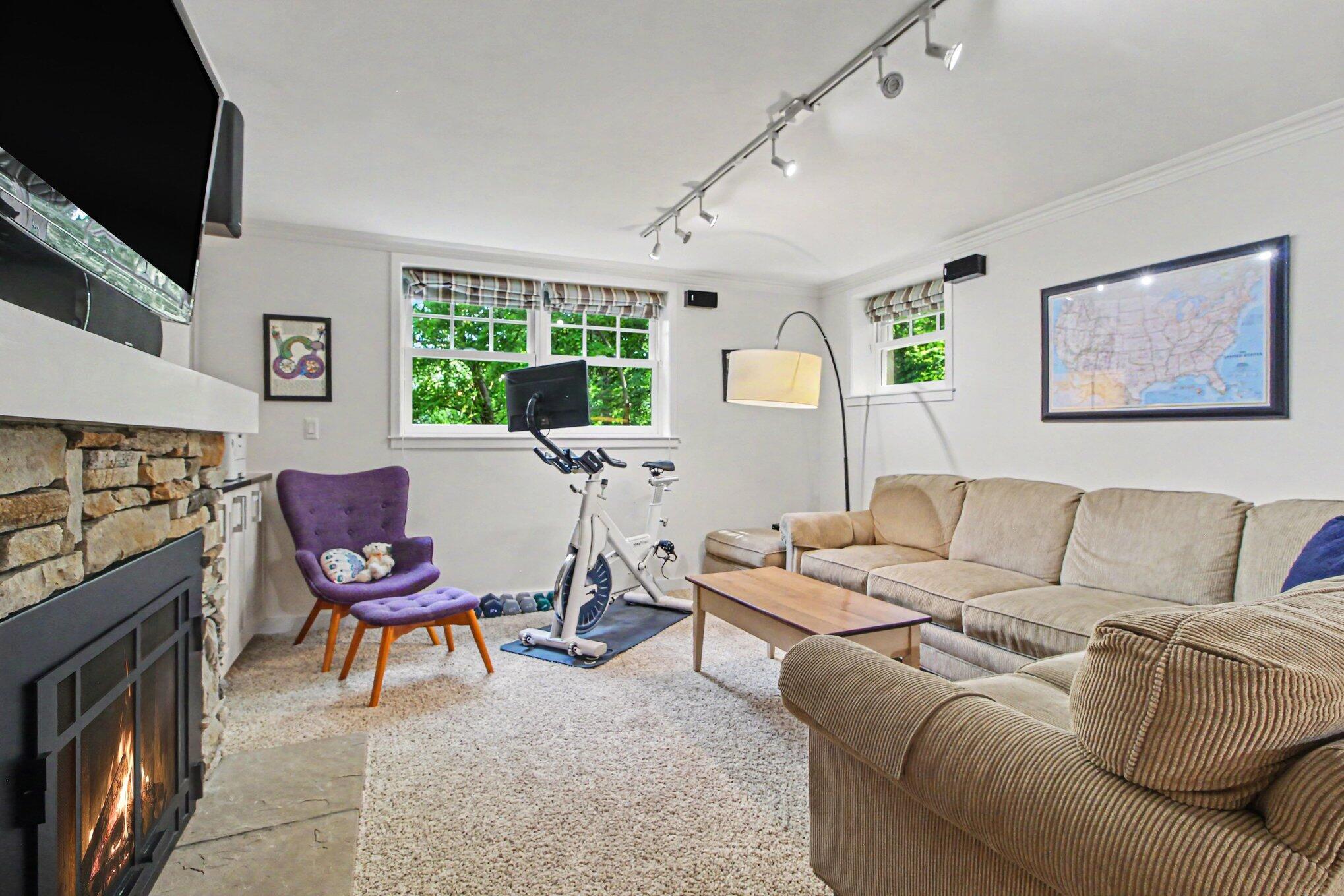 9 E Heatheridge Street Property Photo 35