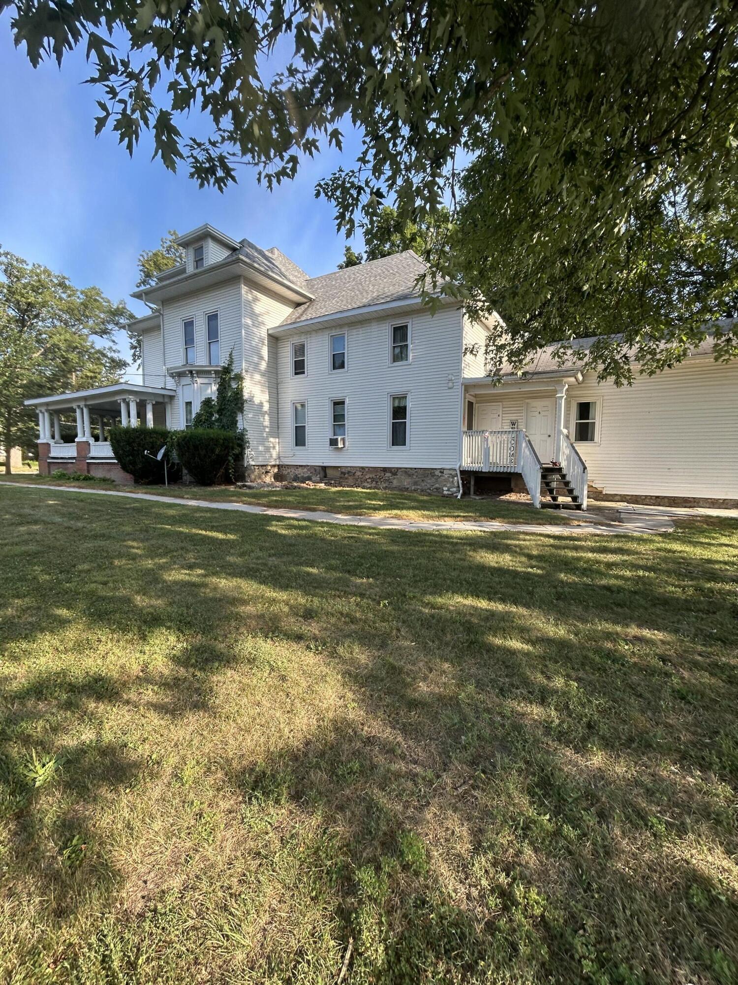 129 S East Street Property Photo 3