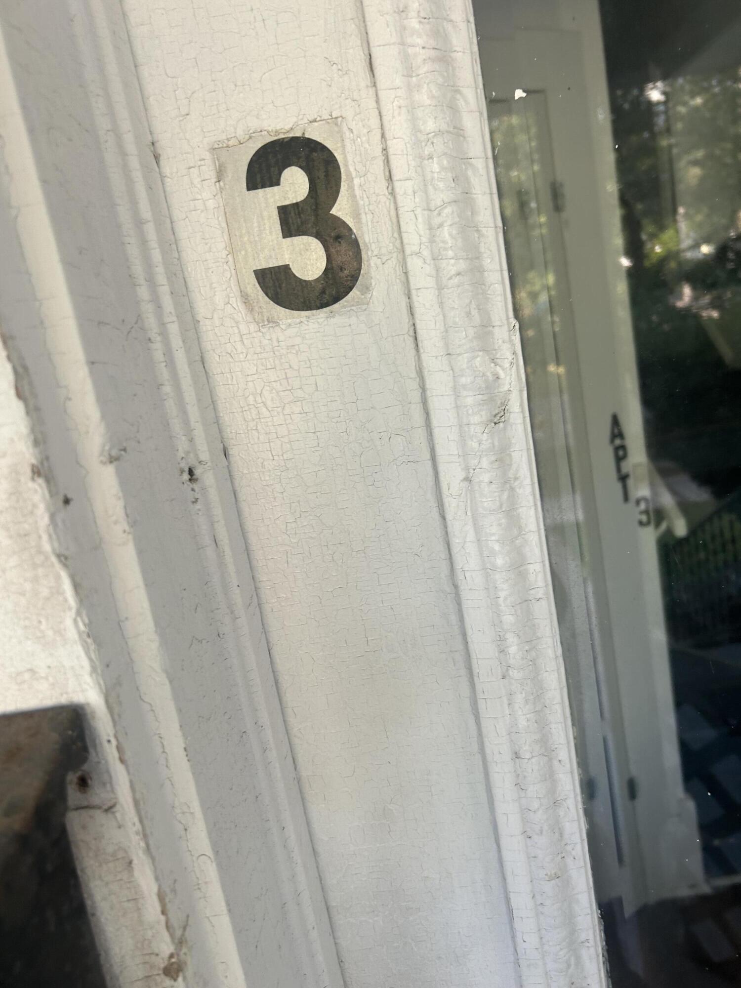 129 S East Street Property Photo 4