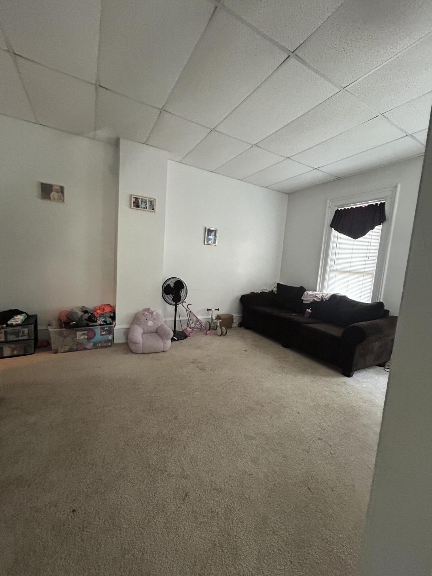 129 S East Street Property Photo 9
