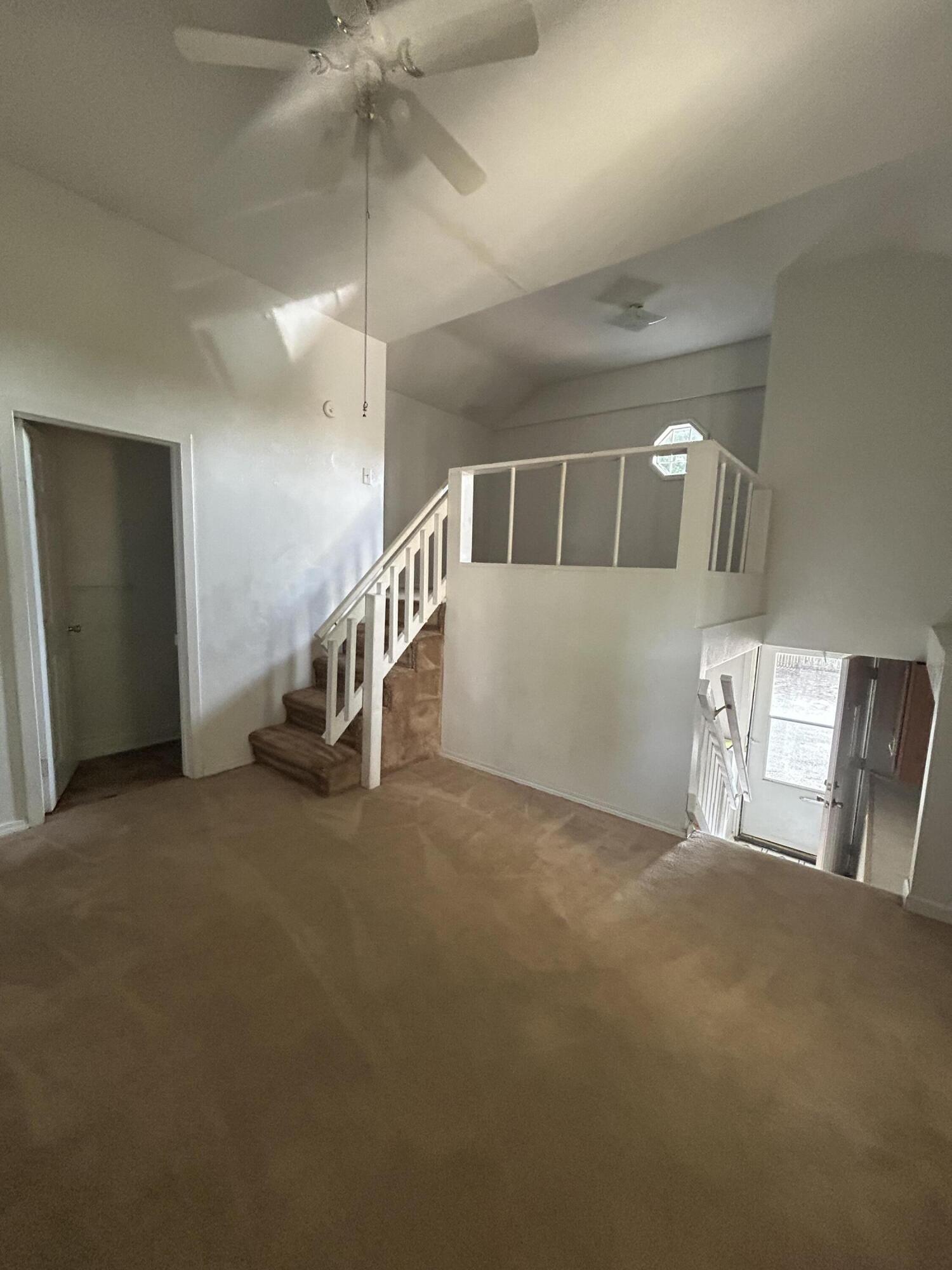 129 S East Street Property Photo 22