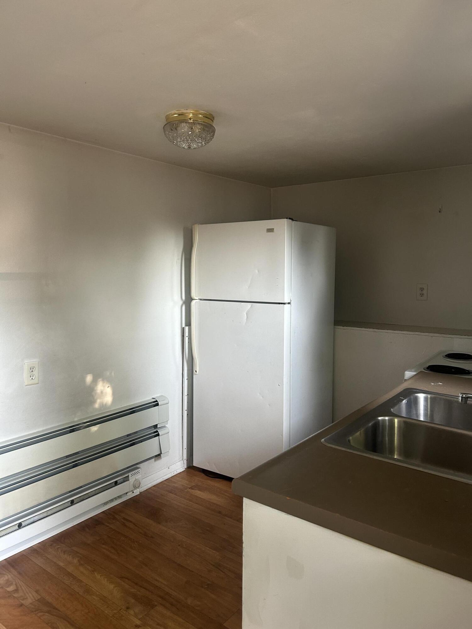 129 S East Street Property Photo 25