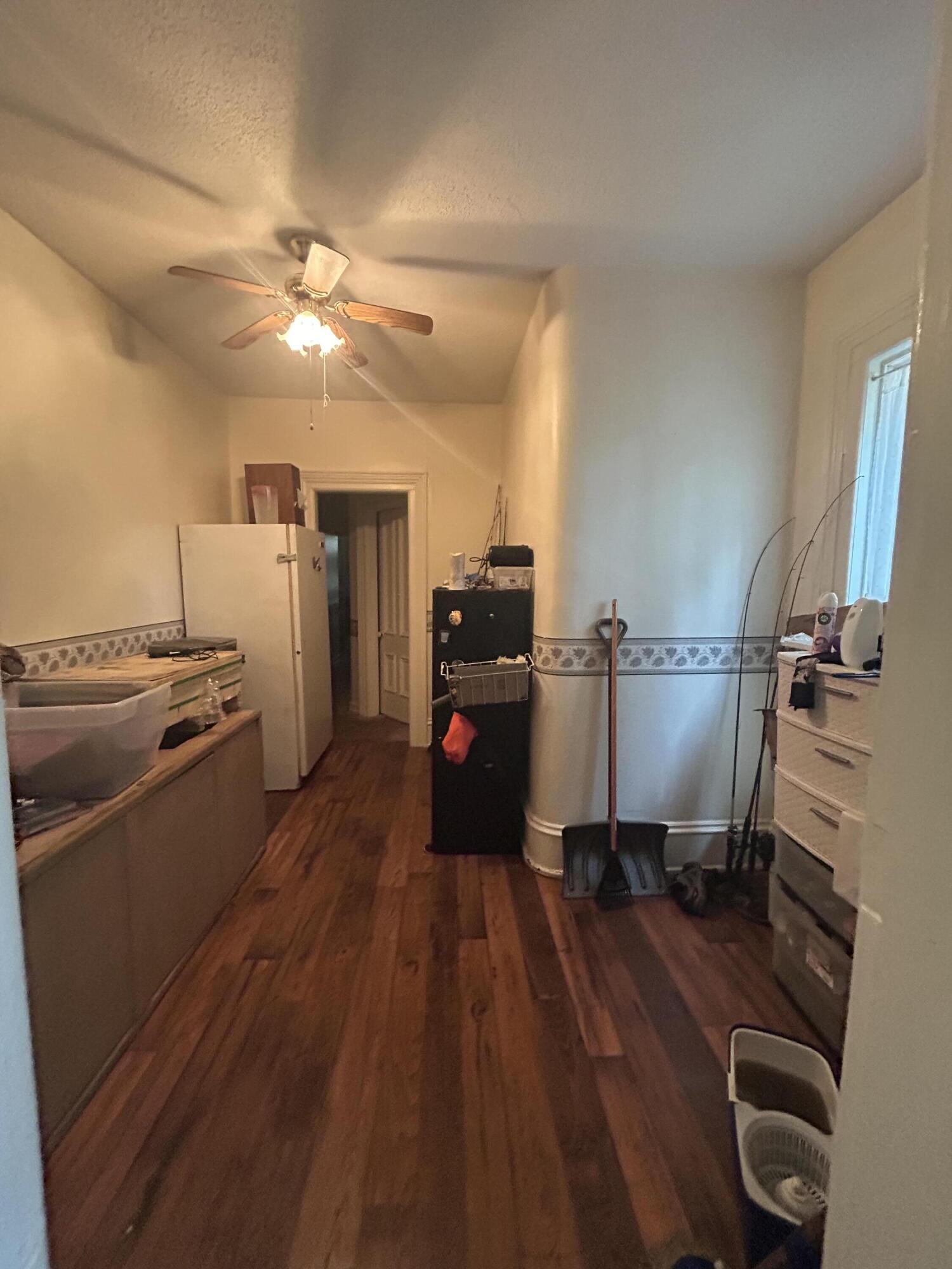 129 S East Street Property Photo 27