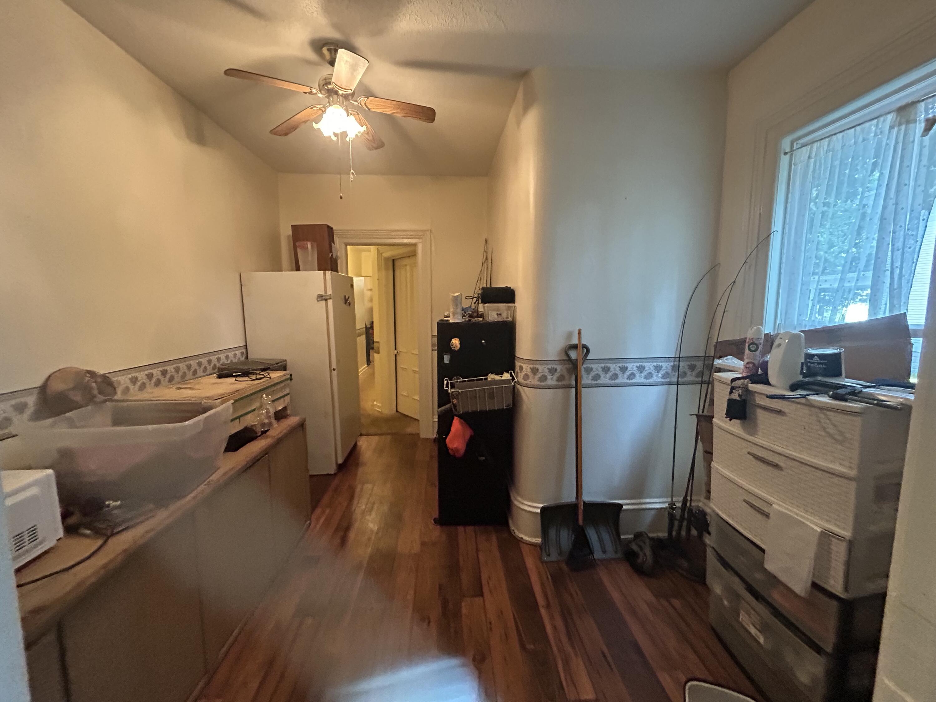 129 S East Street Property Photo 37