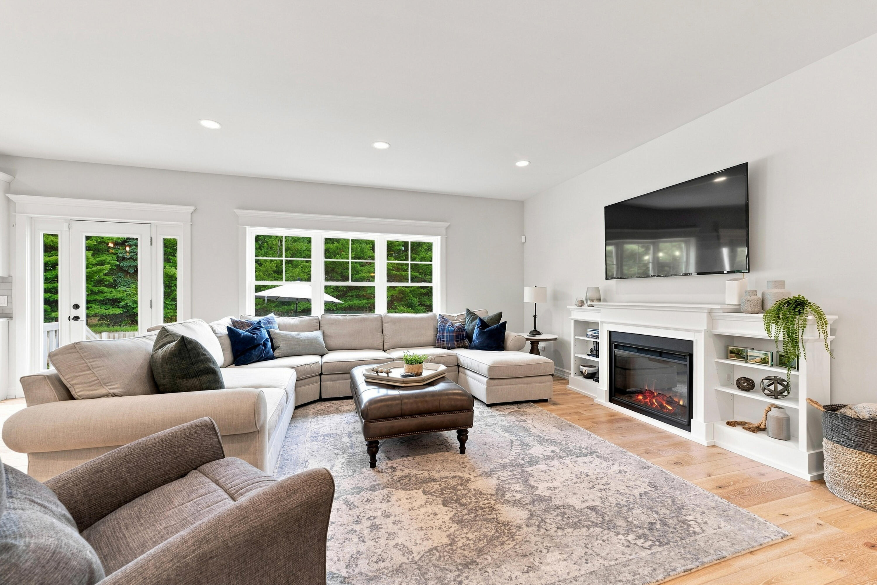 341 Parkside Lane Property Photo 10