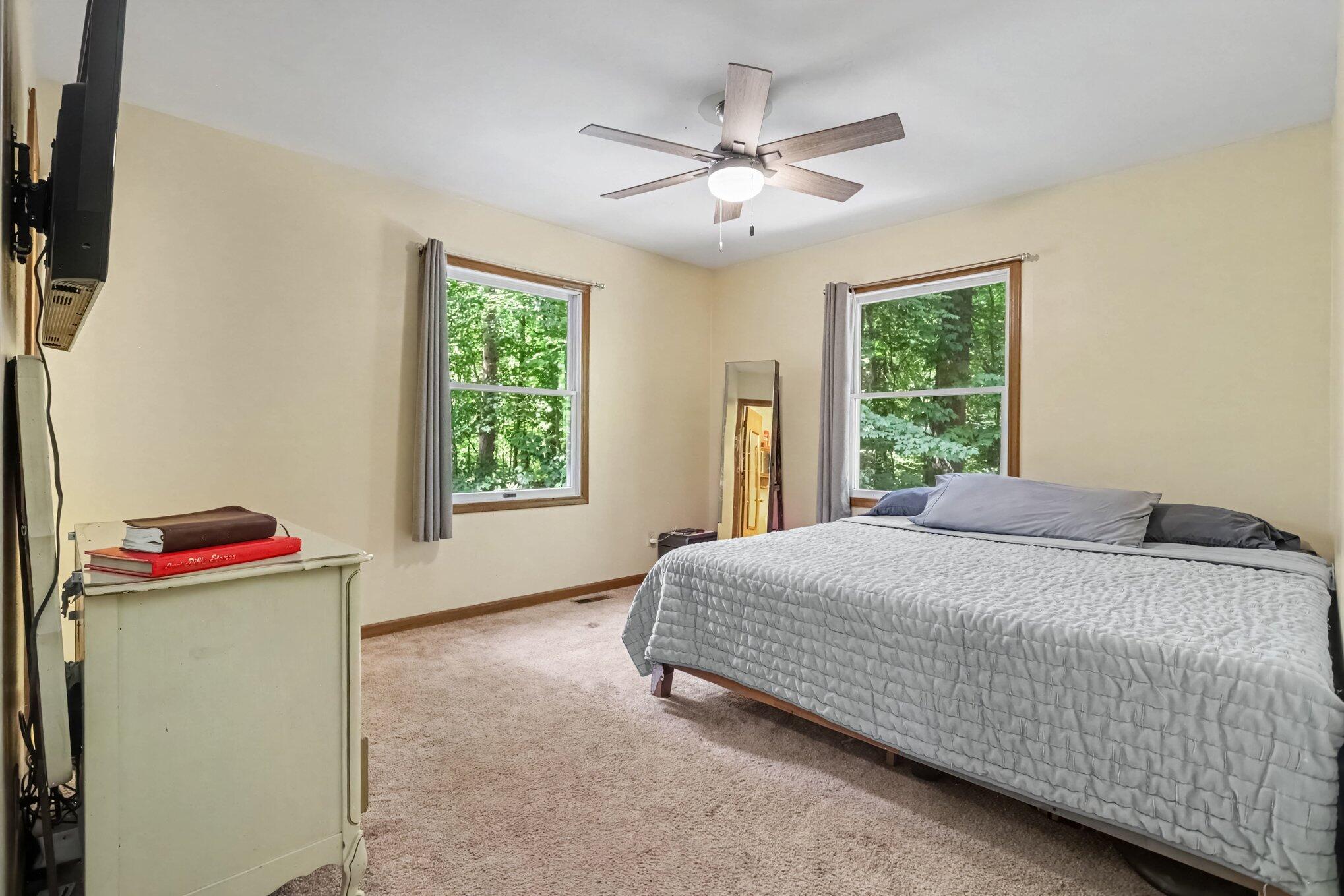21321 Clear Lake Avenue Property Photo 11