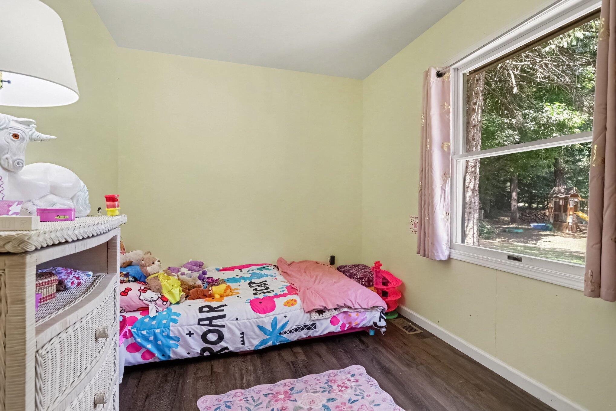 21321 Clear Lake Avenue Property Photo 13