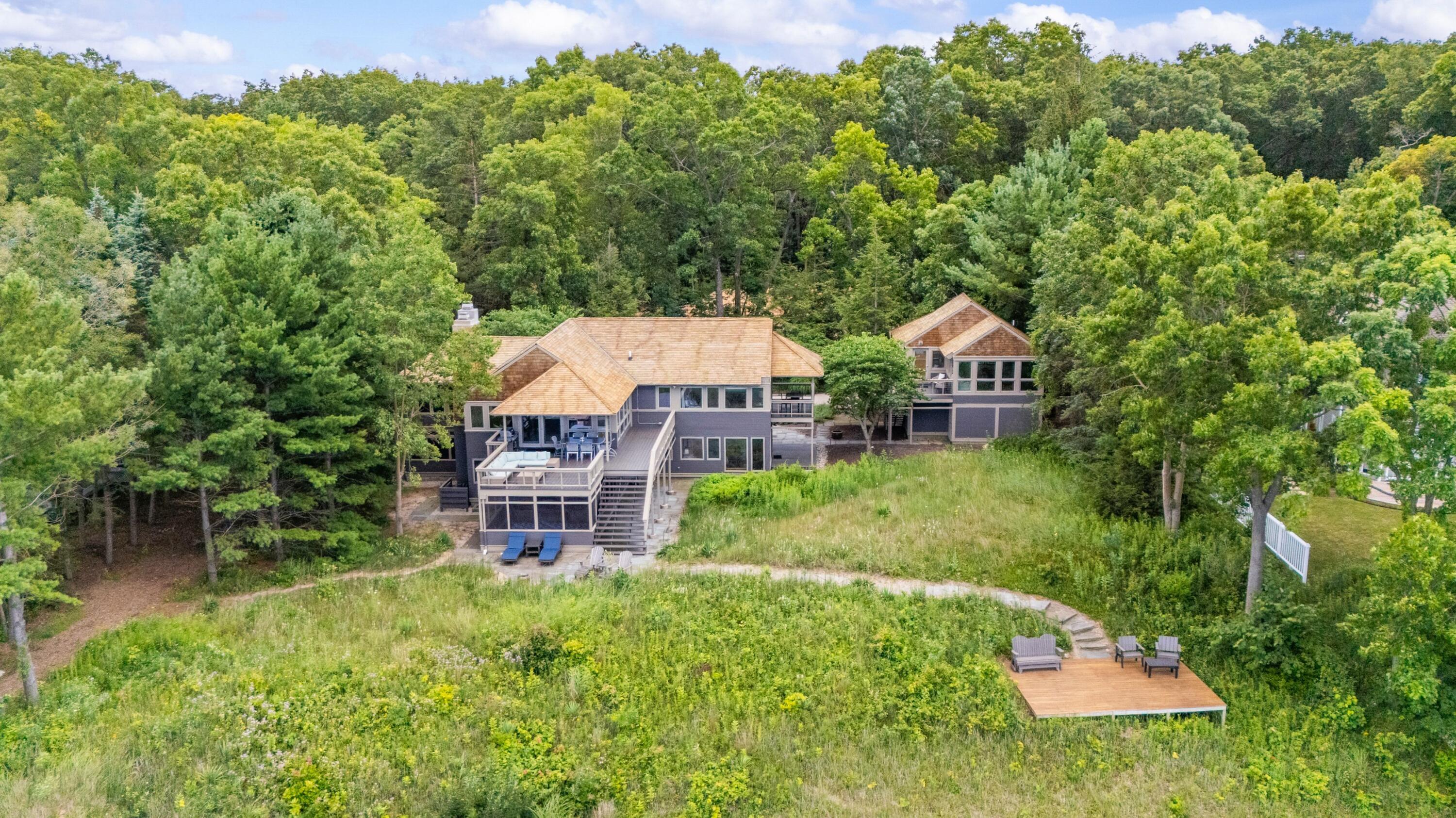 13047 Edgewater Property Photo 4