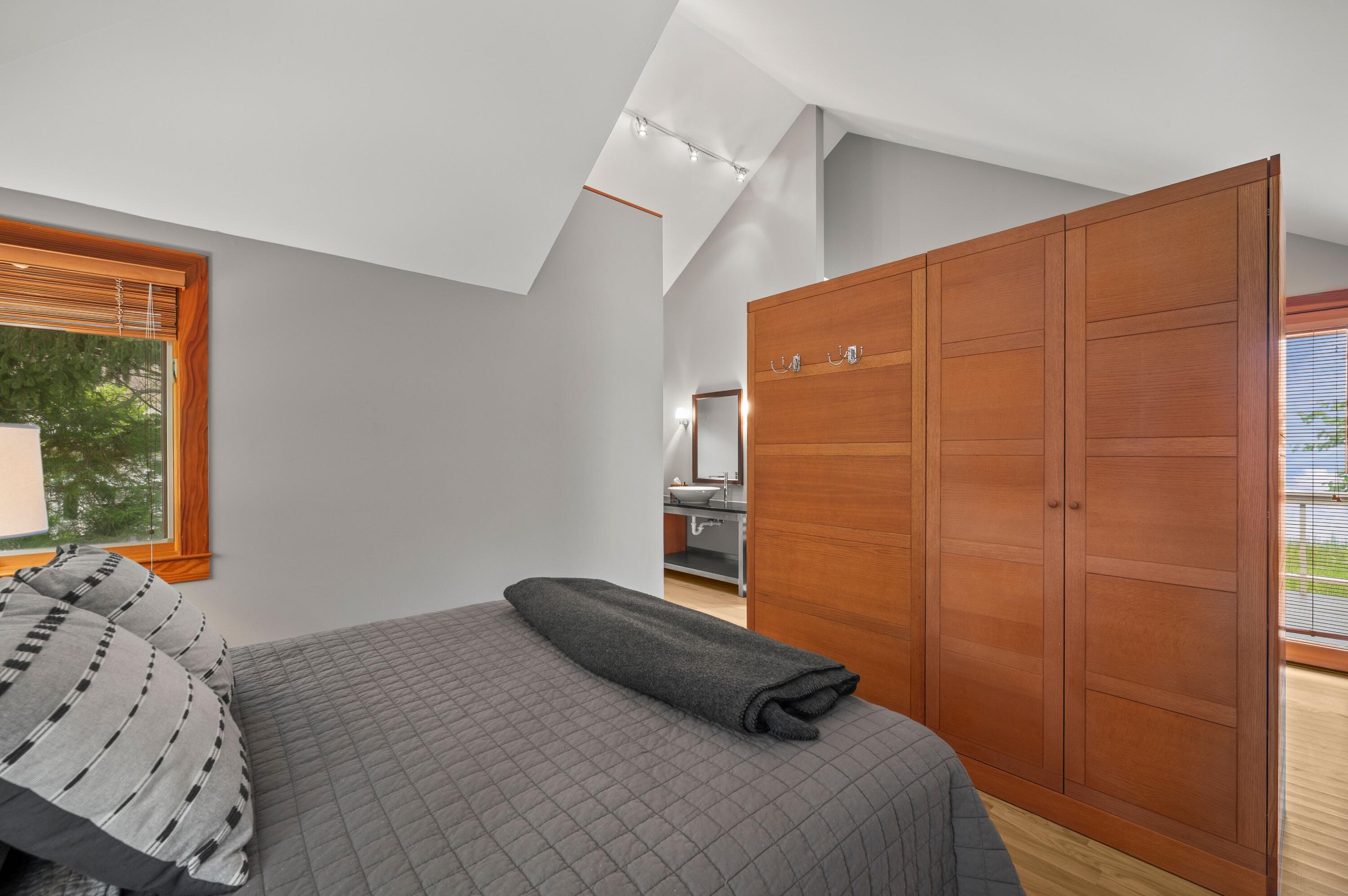 13047 Edgewater Property Photo 74