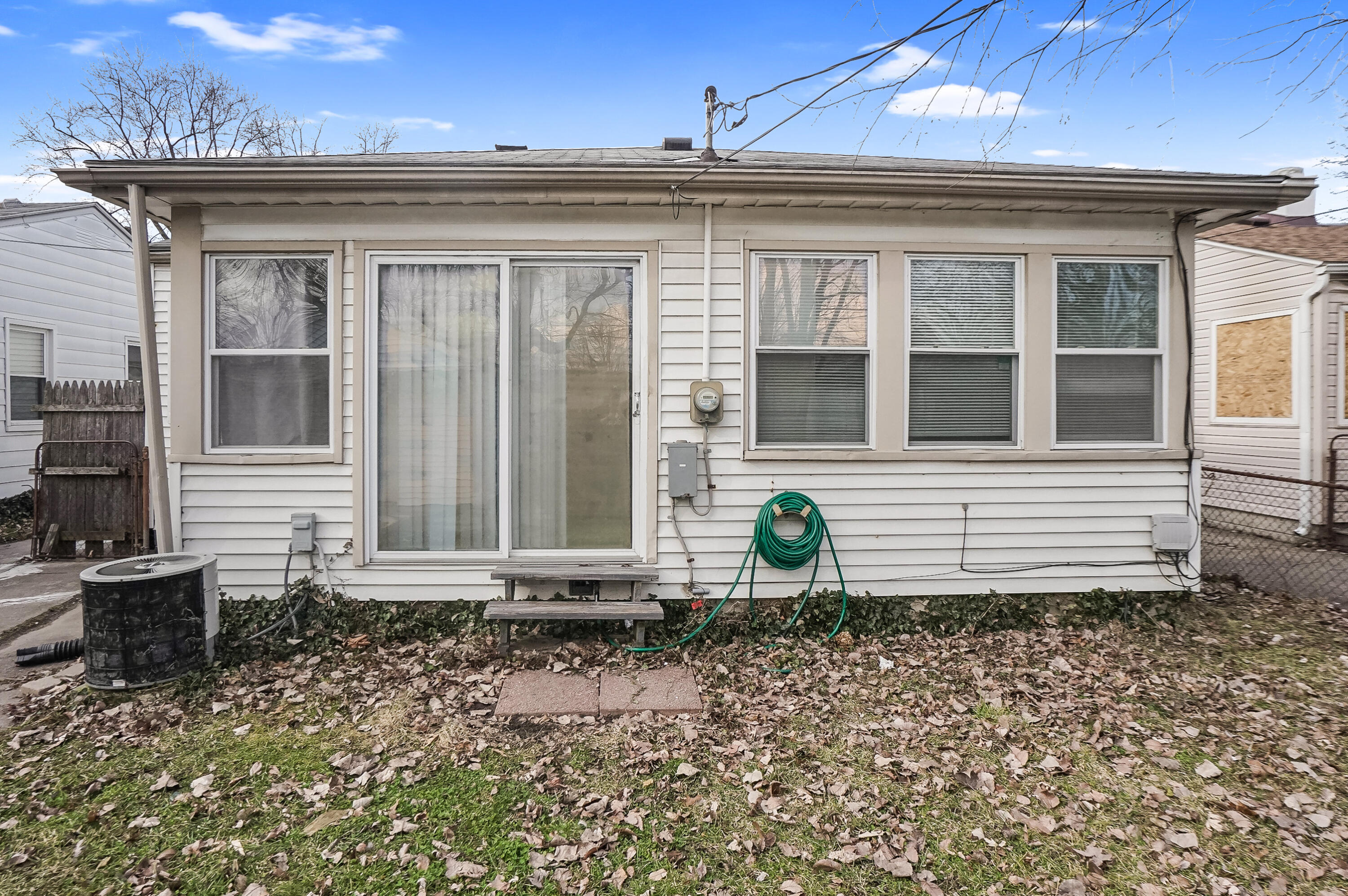 22000 Cunningham Avenue Property Photo 14