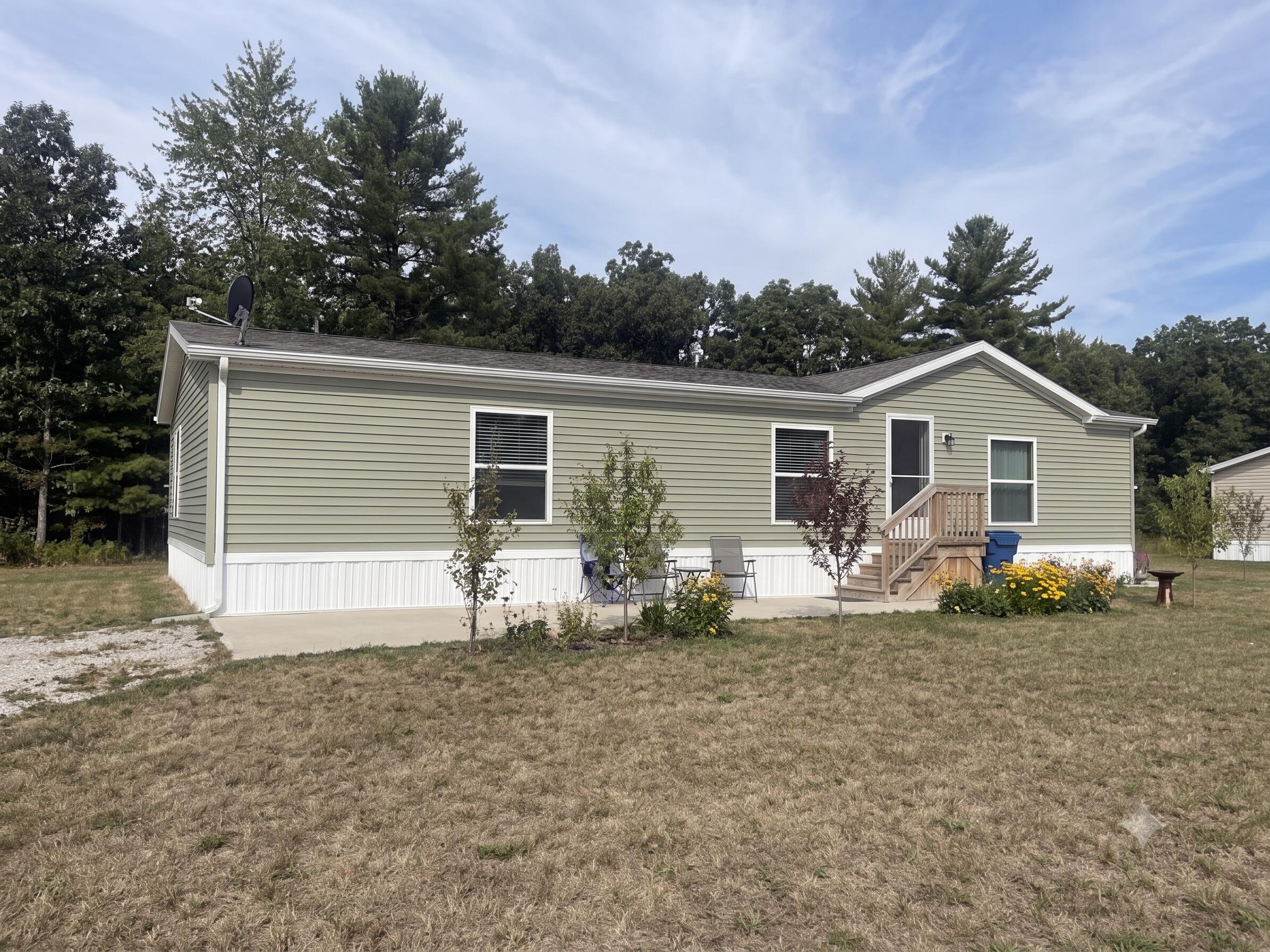 653 S Bluegill Lane Property Photo 1