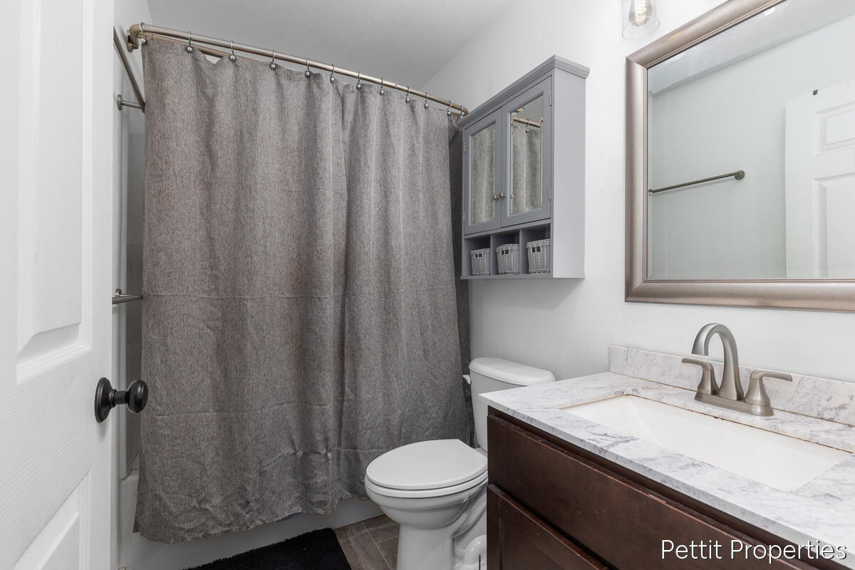 1447 West Street Property Photo 15