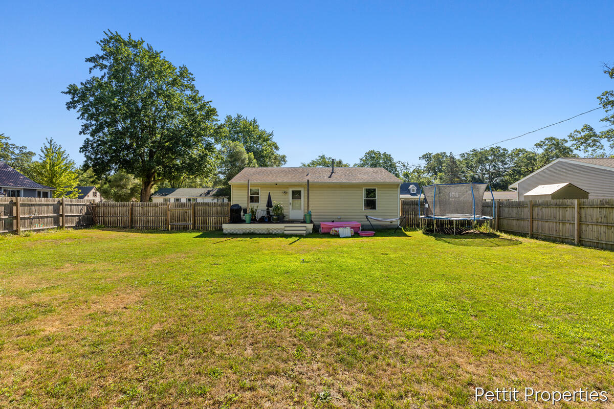 1447 West Street Property Photo 17