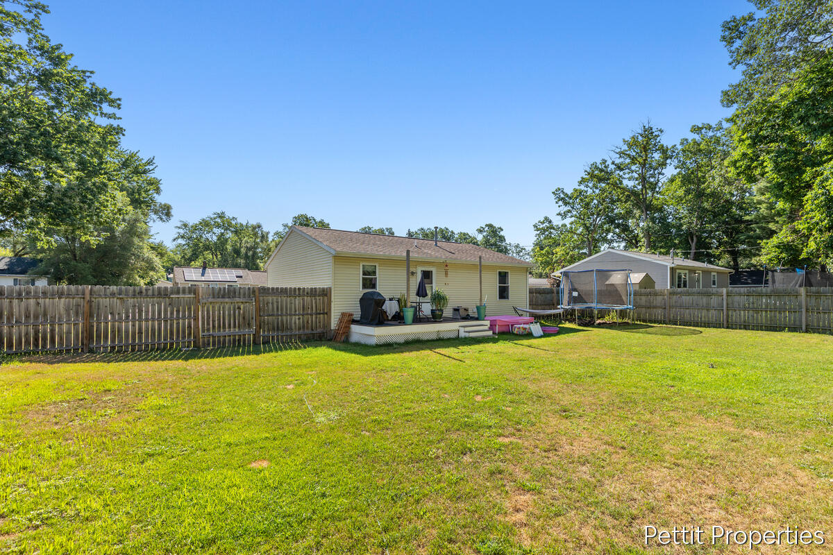 1447 West Street Property Photo 18