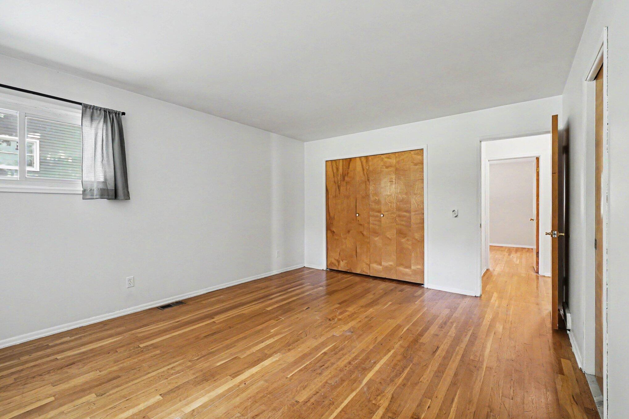 6320 Hampton Street Property Photo 12