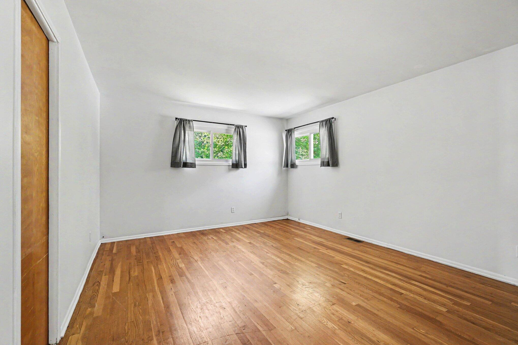 6320 Hampton Street Property Photo 14