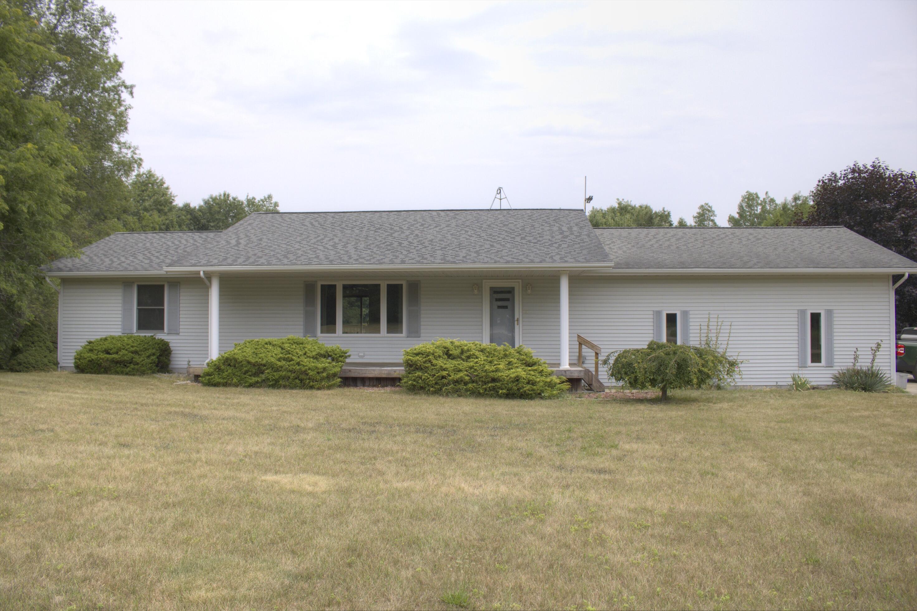 8015 E Sanders Road Property Photo 1