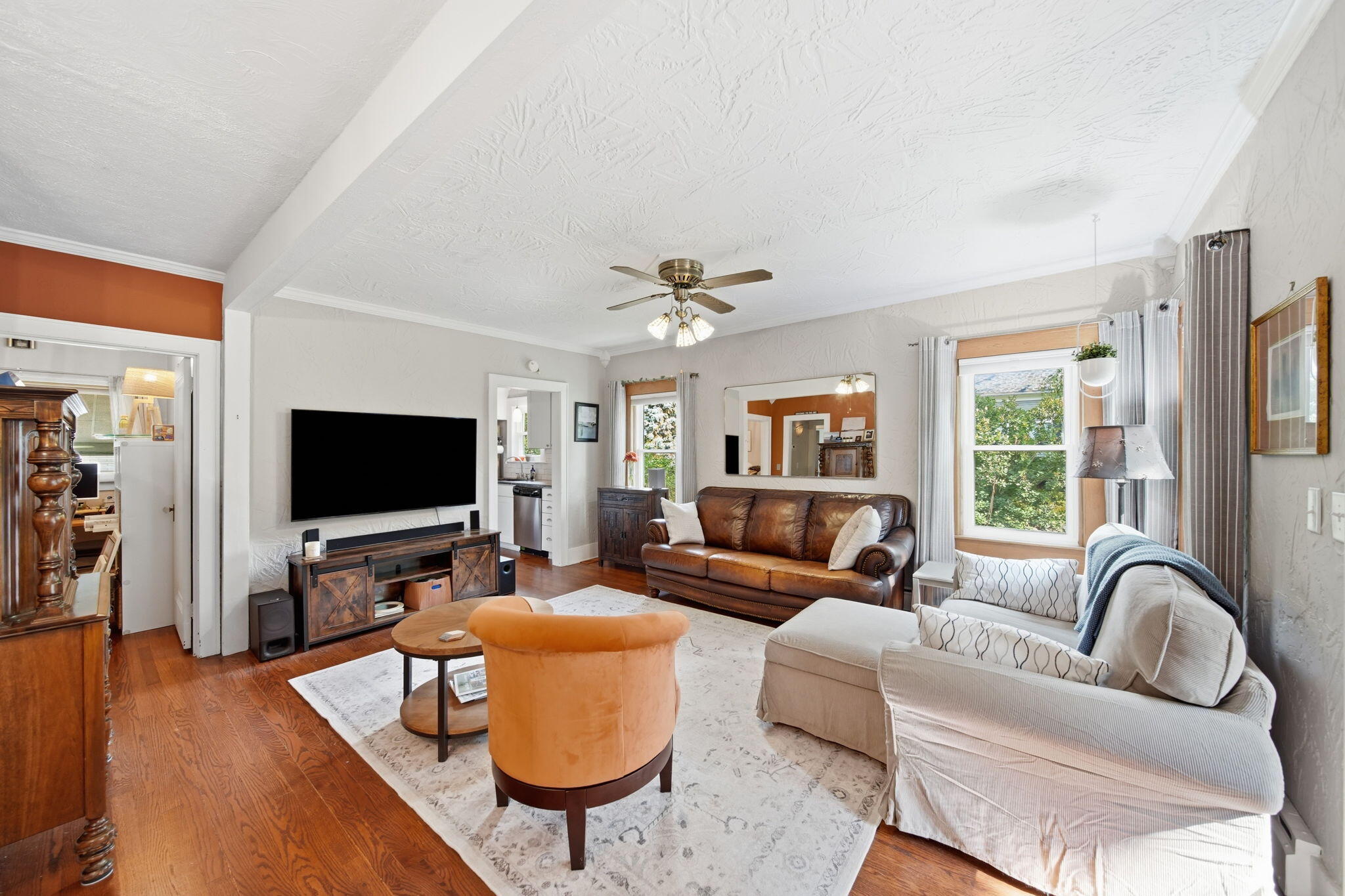 204 Westover Street Property Photo 4