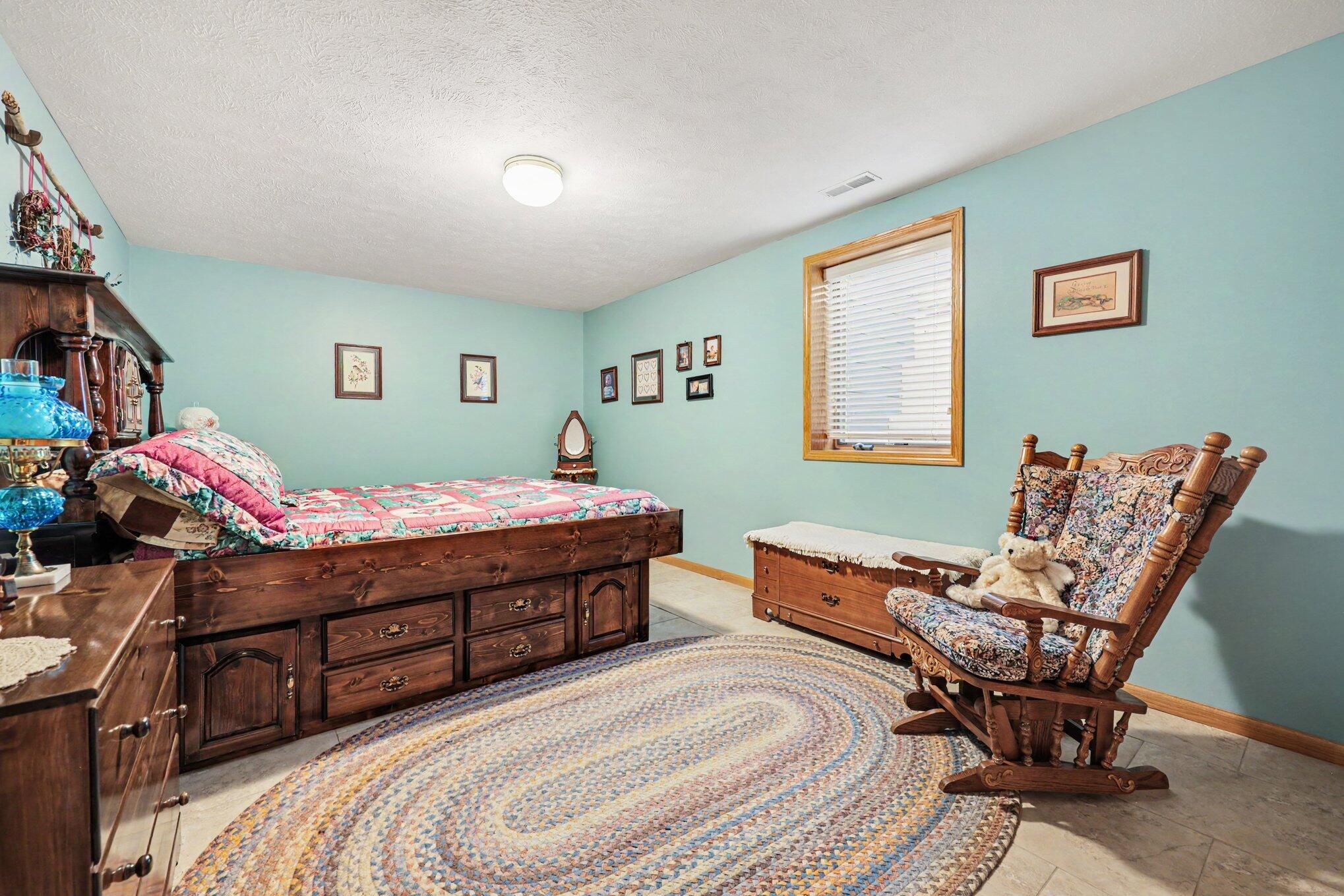 404 Vienna Lane Property Photo 26