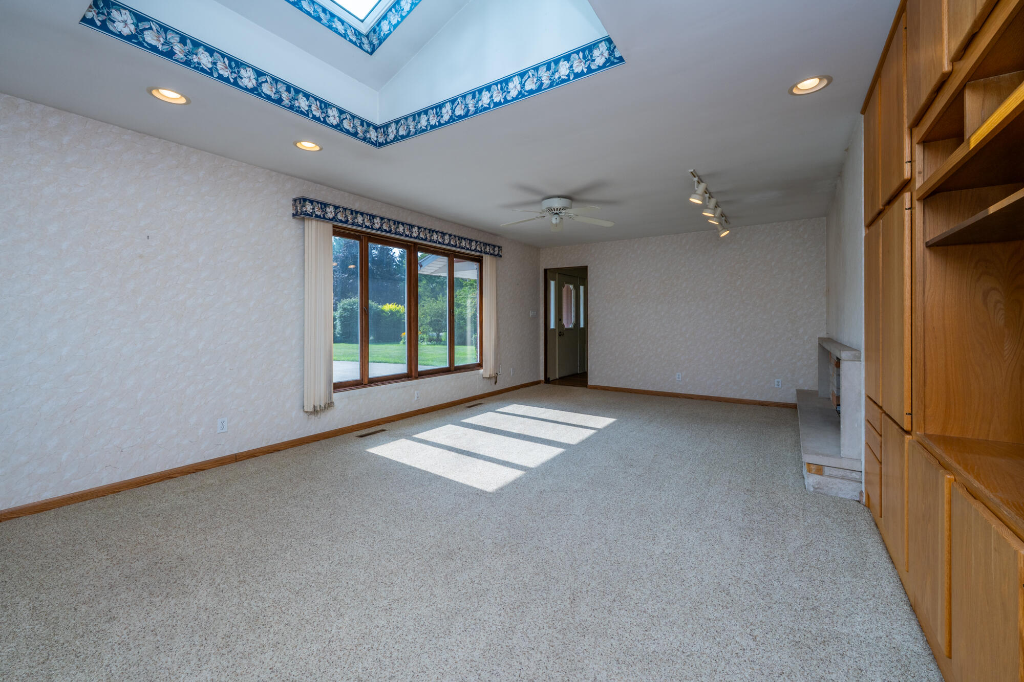 4334 Laurel Drive Property Photo 7