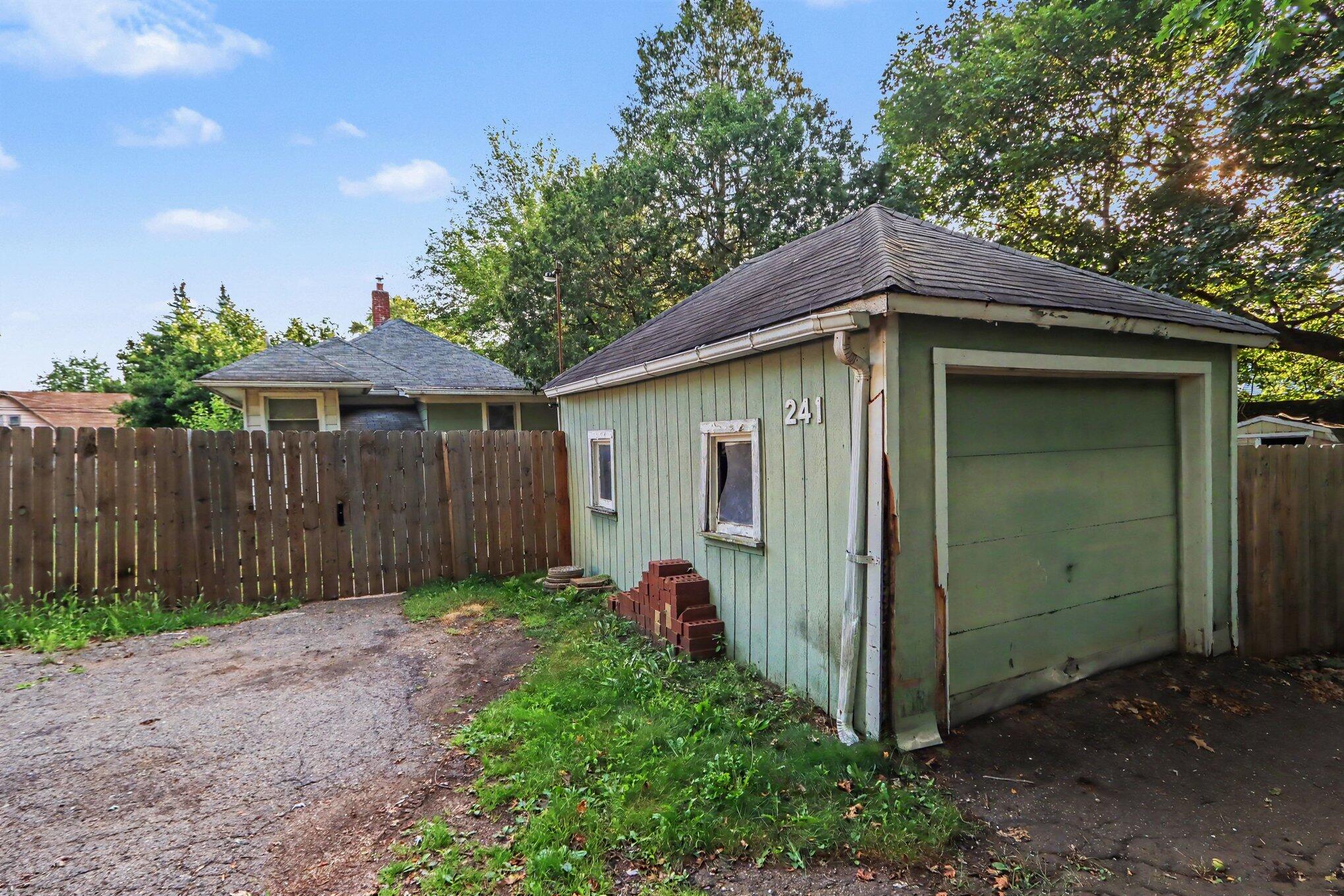 241 Avenue A Property Photo 3