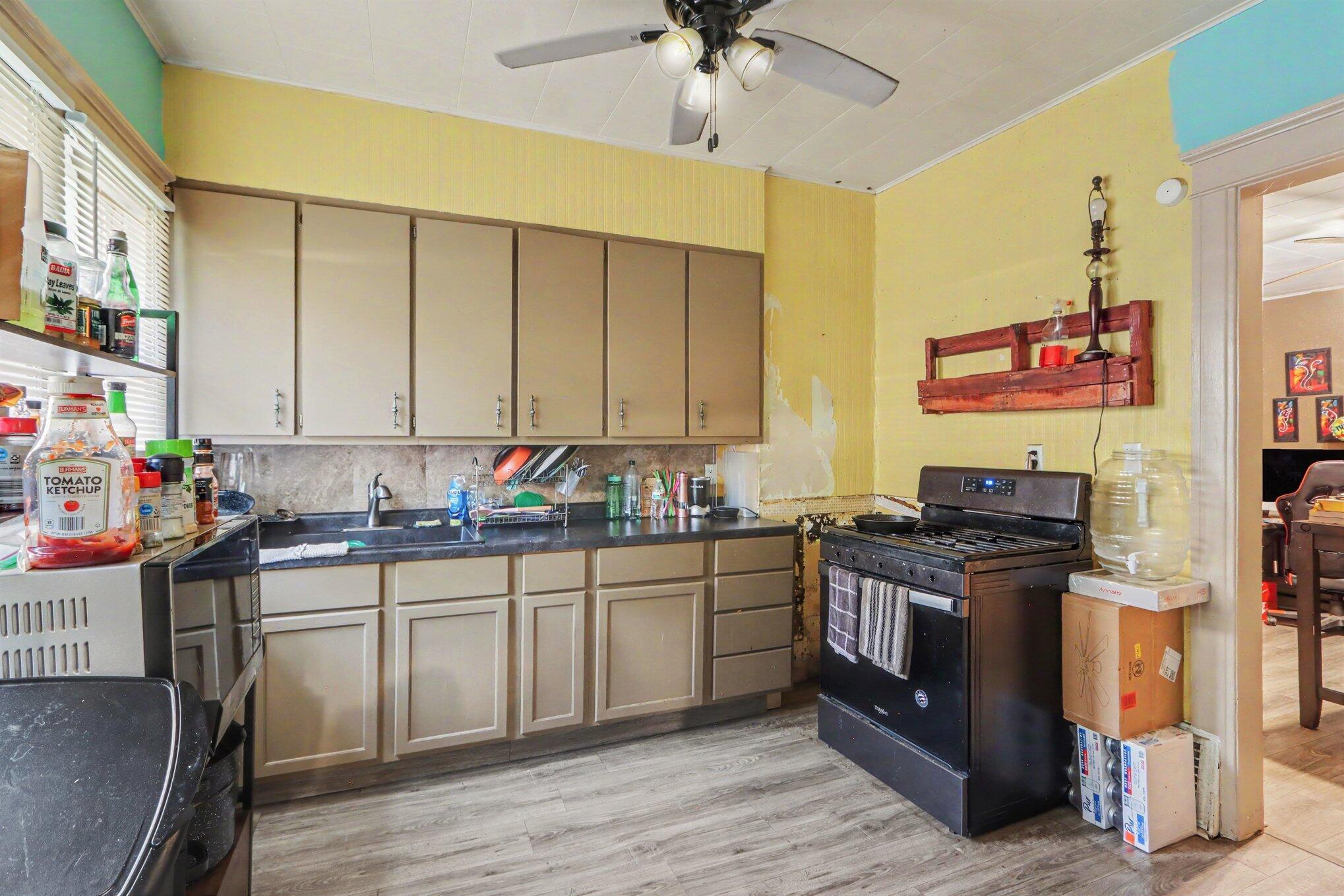 241 Avenue A Property Photo 7