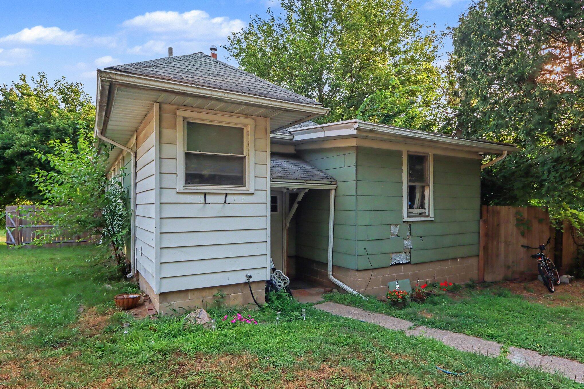 241 Avenue A Property Photo 16