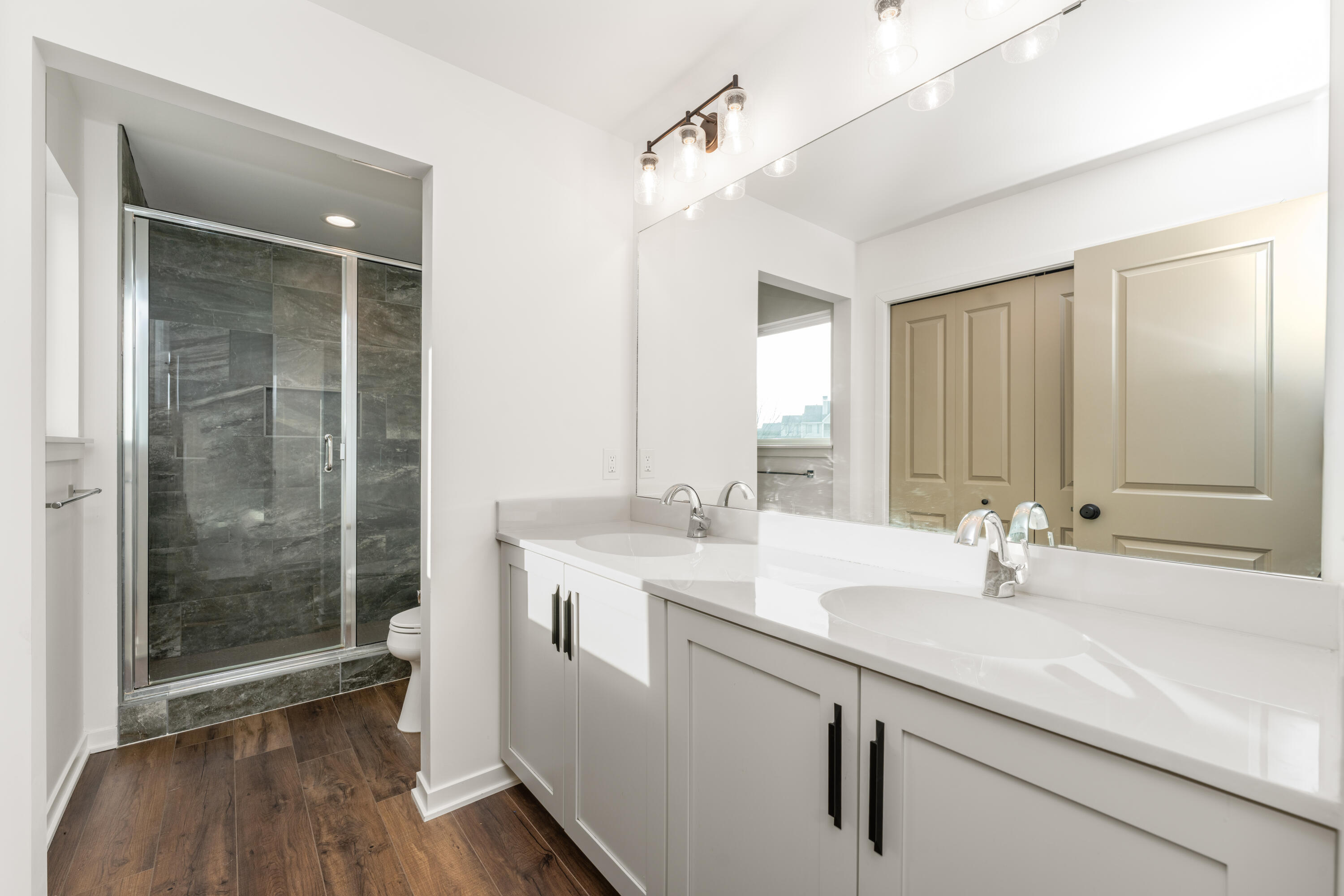 4228 Corvo Property Photo 14