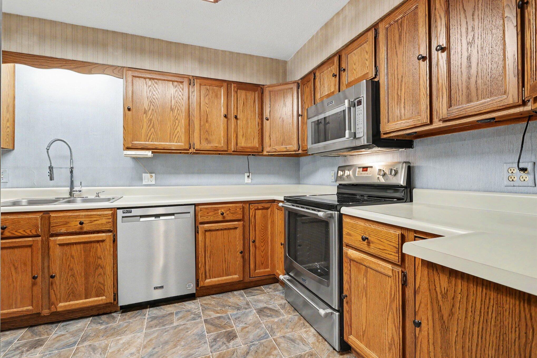 11053 Gast Road Property Photo 11
