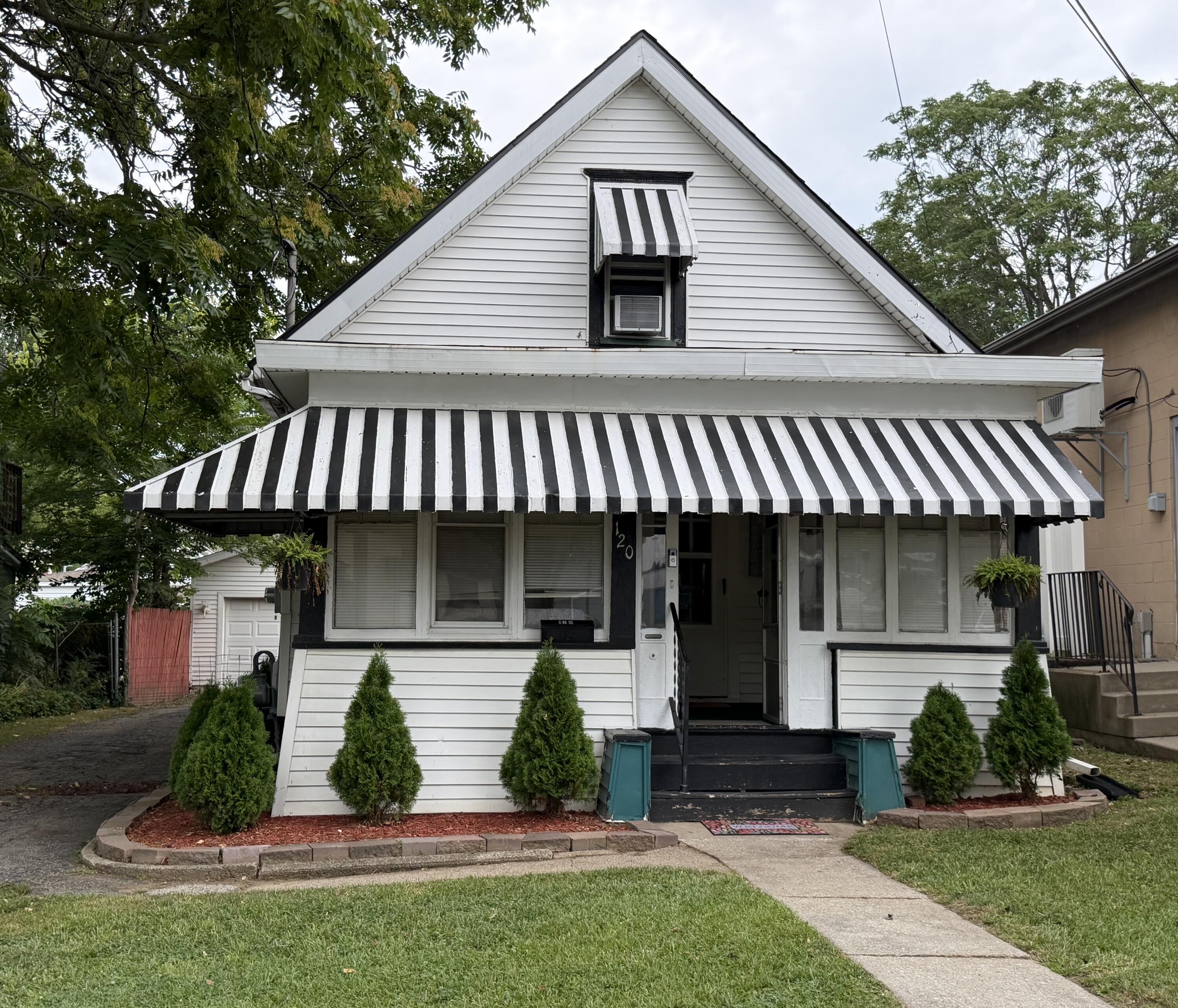 120 Bent Oak Avenue Property Photo 1