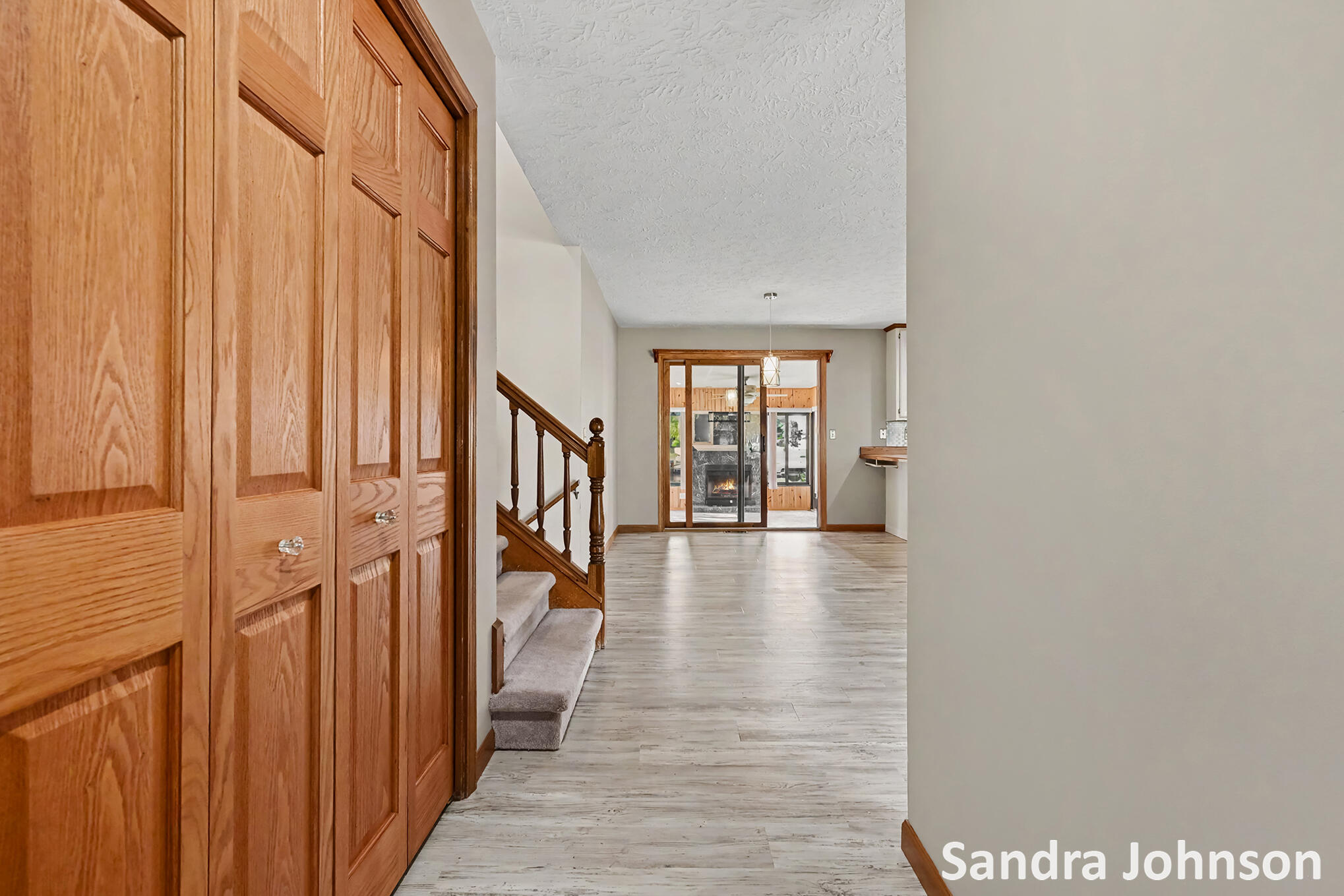 12725 Park Drive Property Photo 10