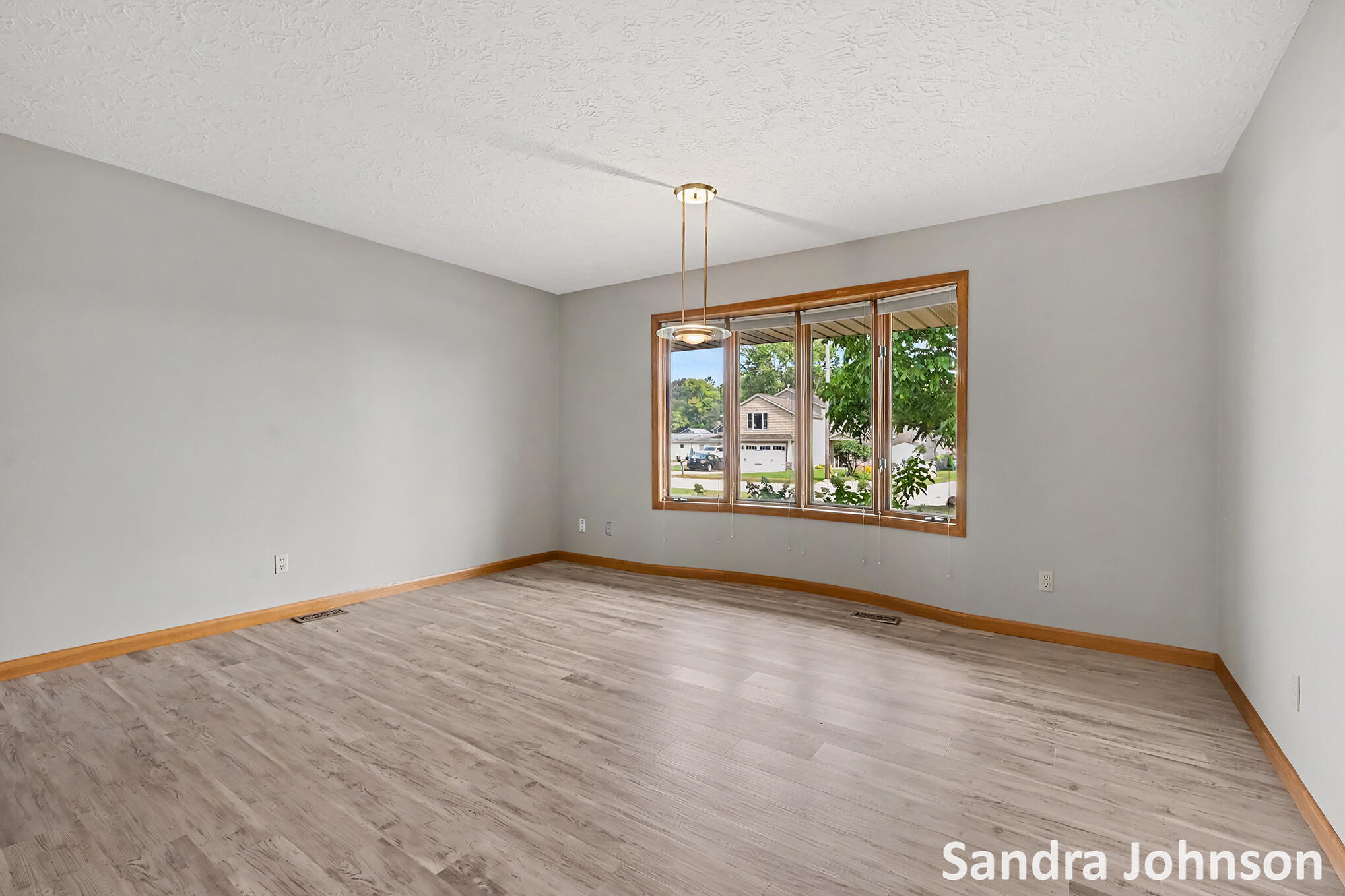 12725 Park Drive Property Photo 13