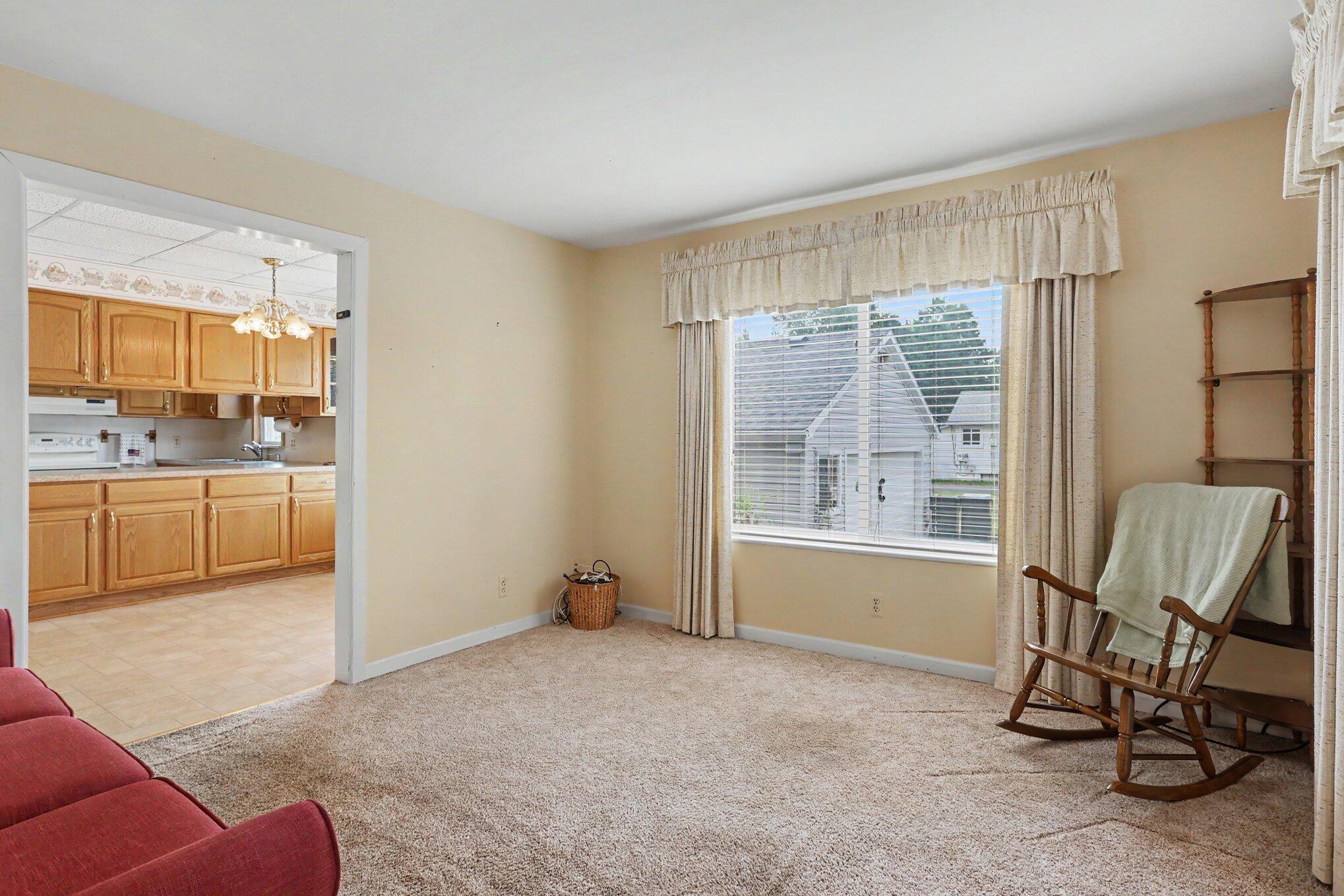 2901 Hartline Drive Property Photo 6