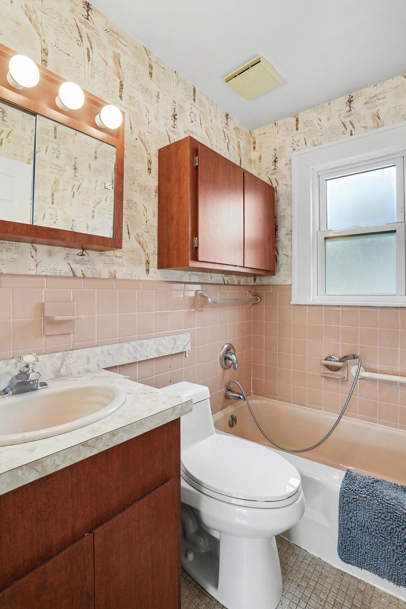 2901 Hartline Drive Property Photo 14