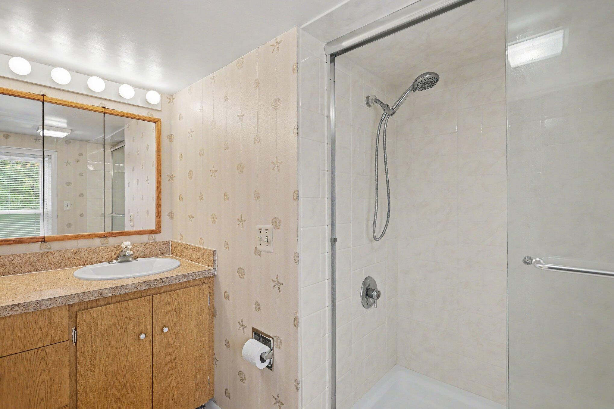 2901 Hartline Drive Property Photo 15