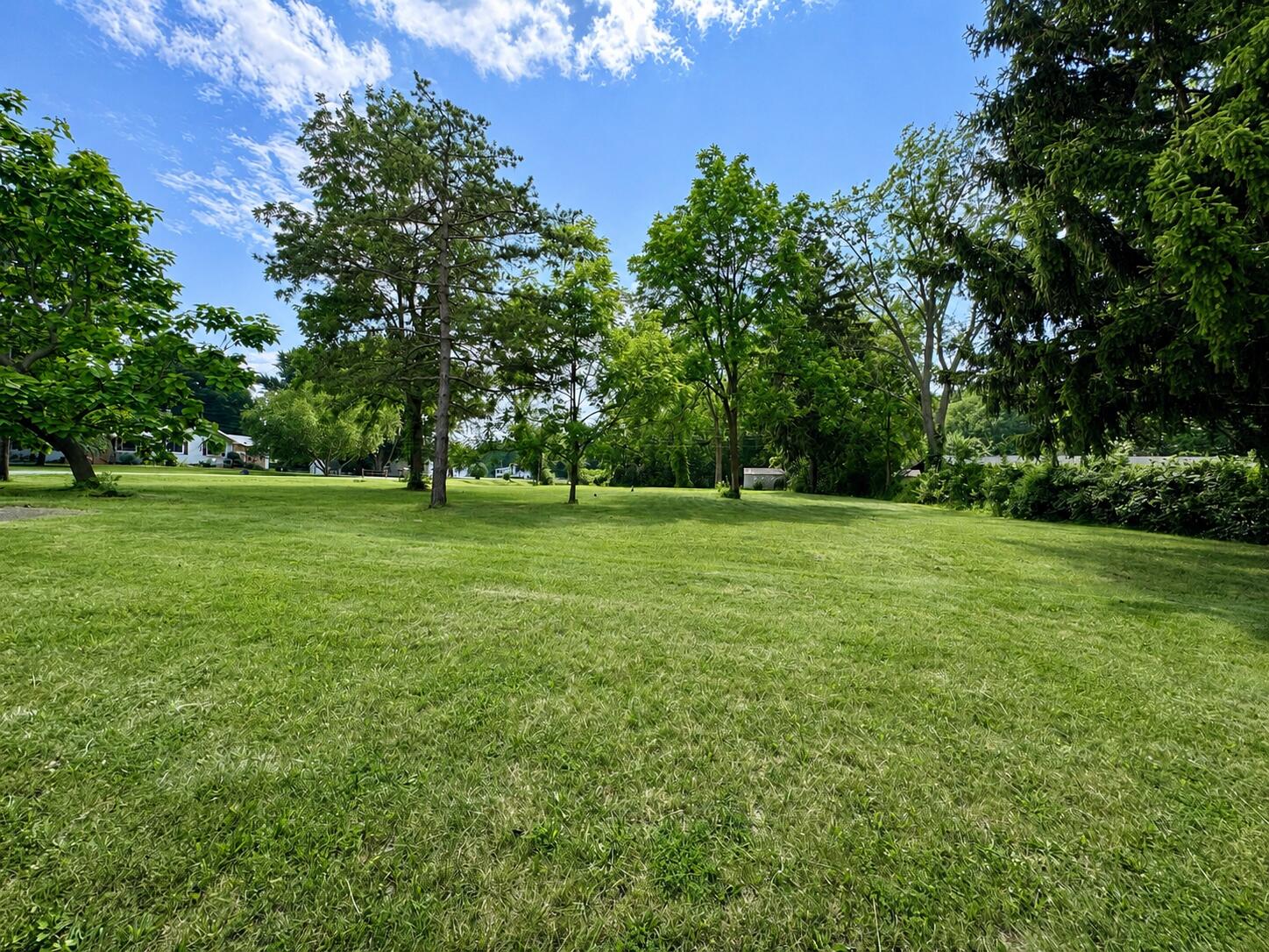 3320 S Pipestone Road Property Photo 1