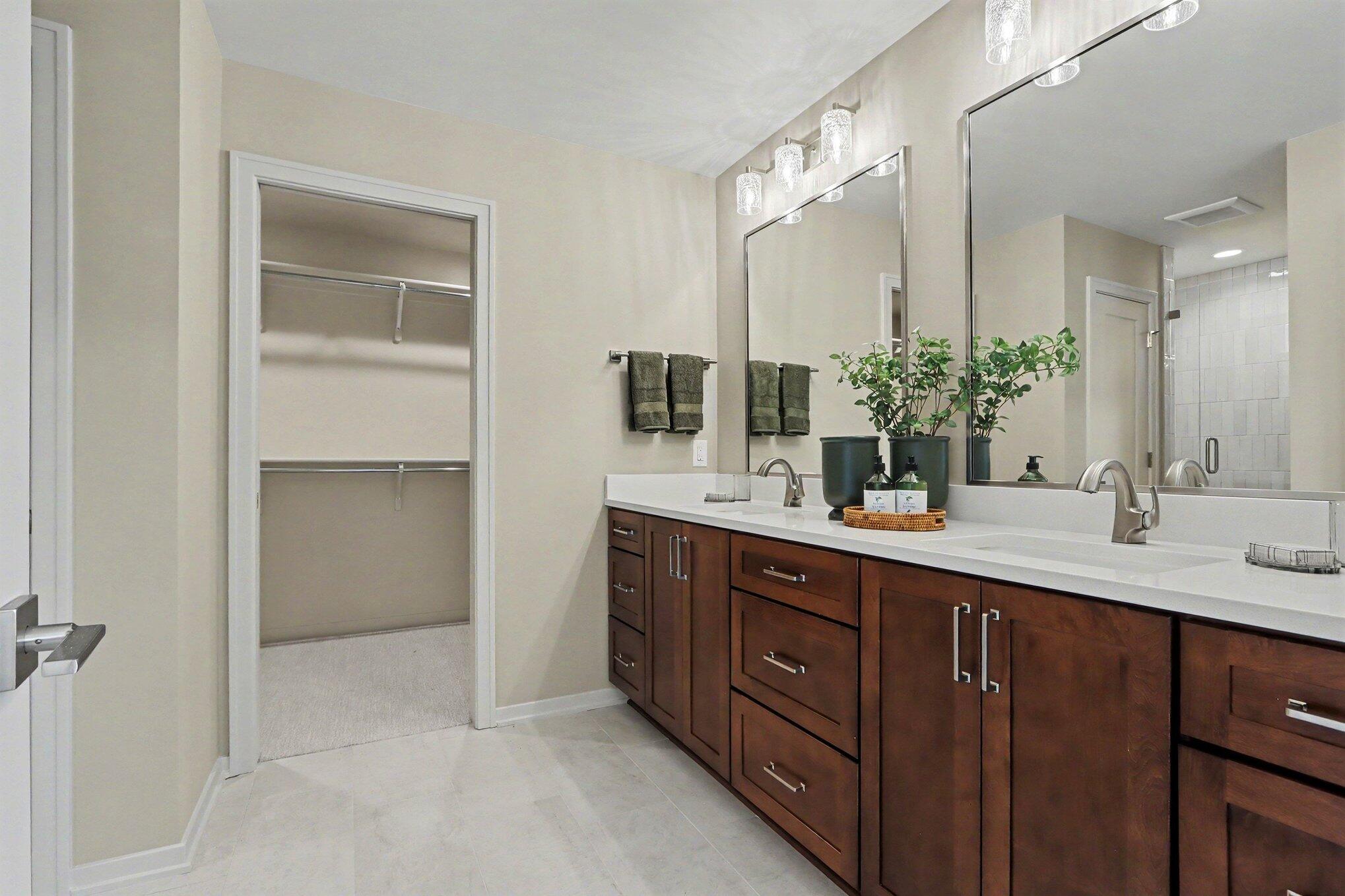 1023 Aberlour Court Property Photo 20