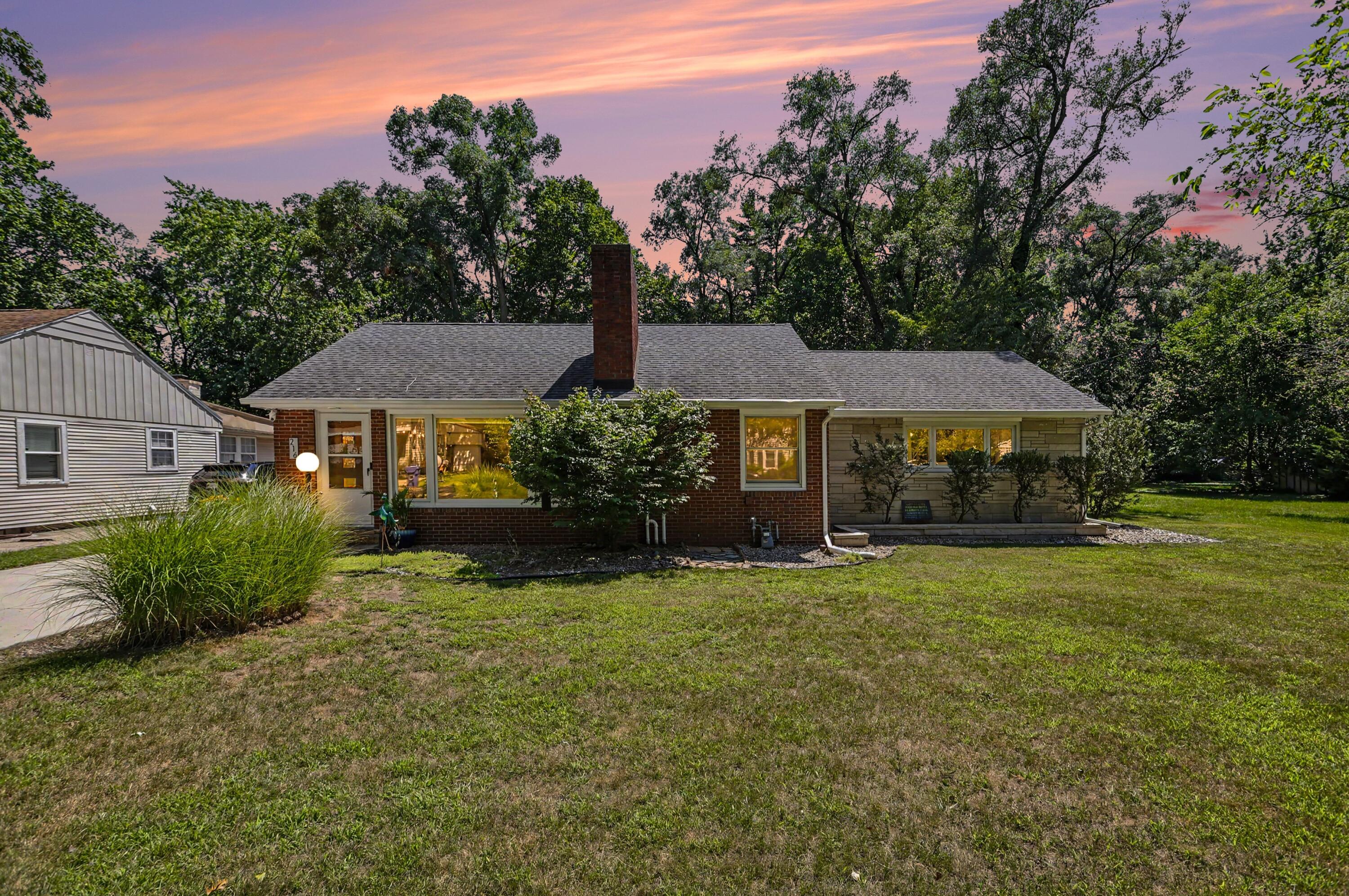 216 Hampton Road Property Photo 1