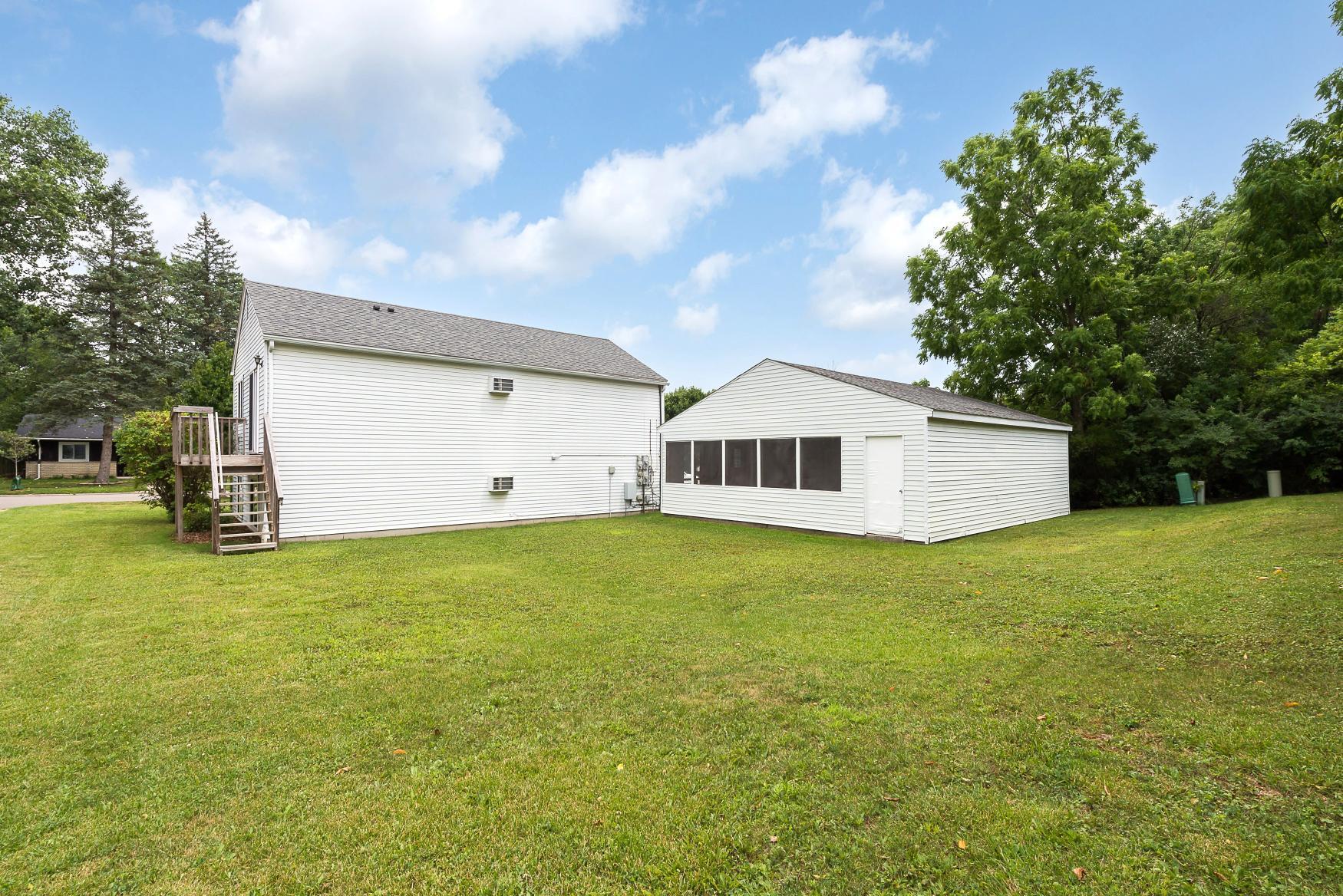 1670 Tudor Drive Property Photo 2