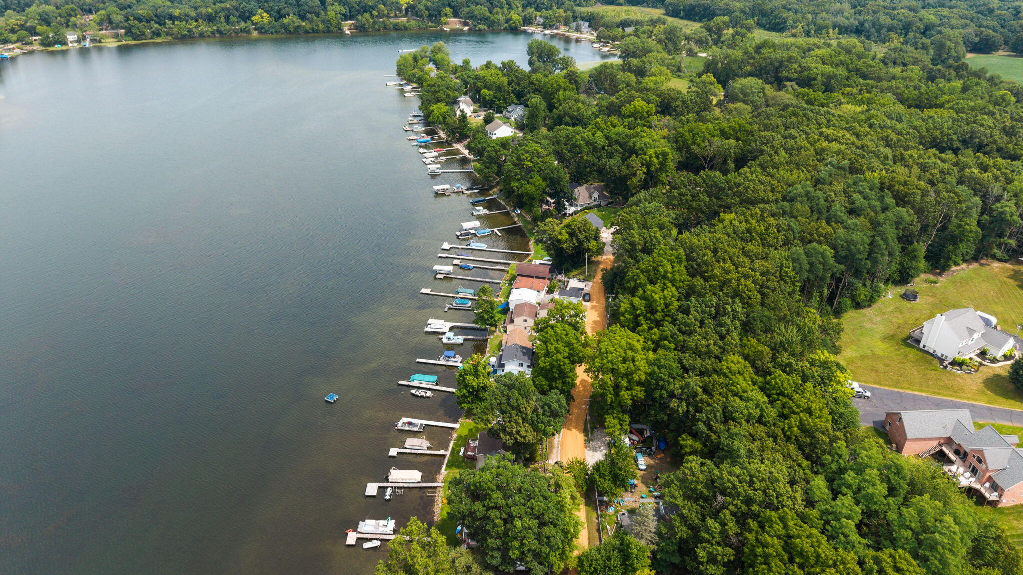 7355 Webbs Shore Drive Property Photo 4