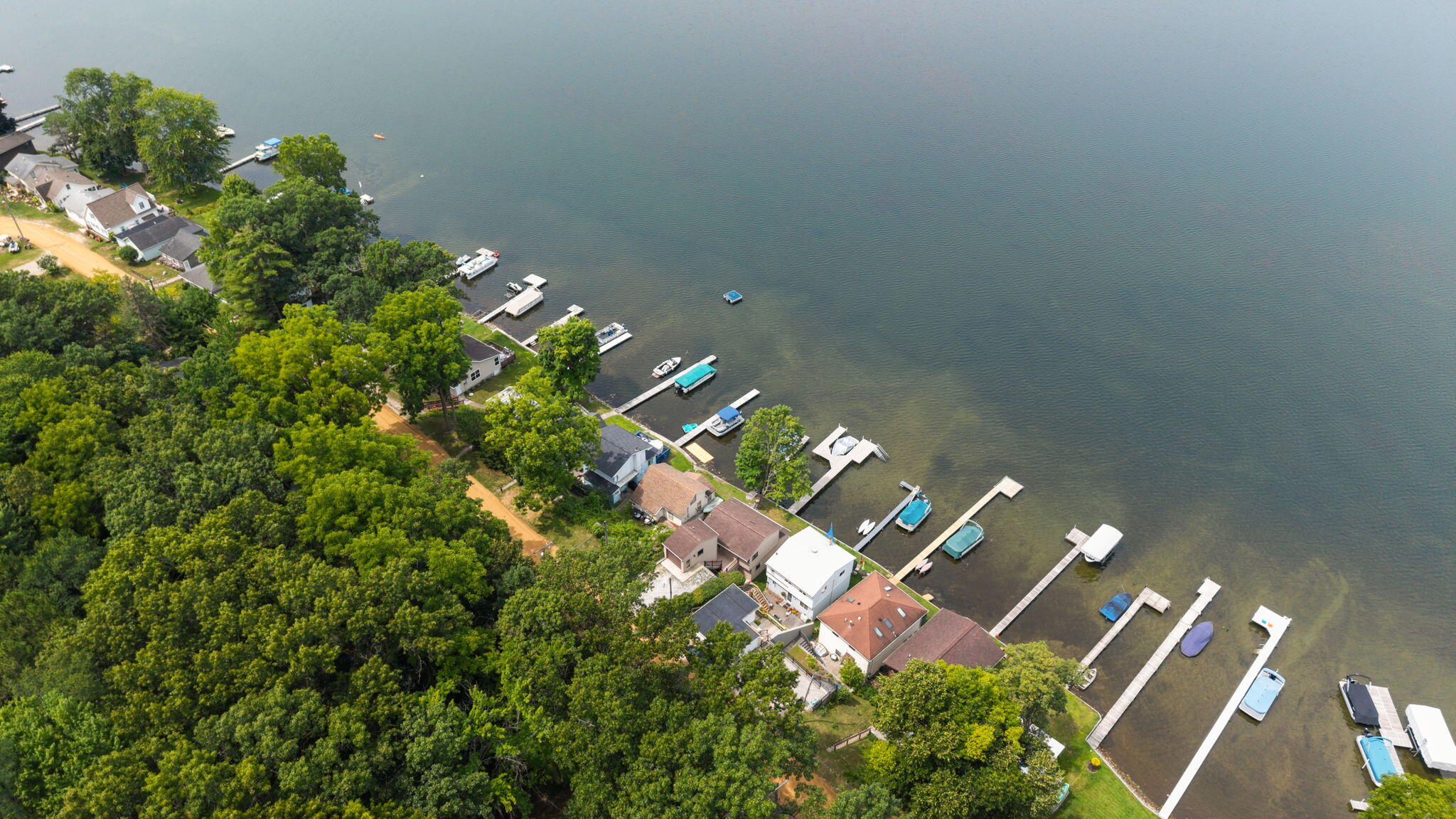 7355 Webbs Shore Drive Property Photo 6