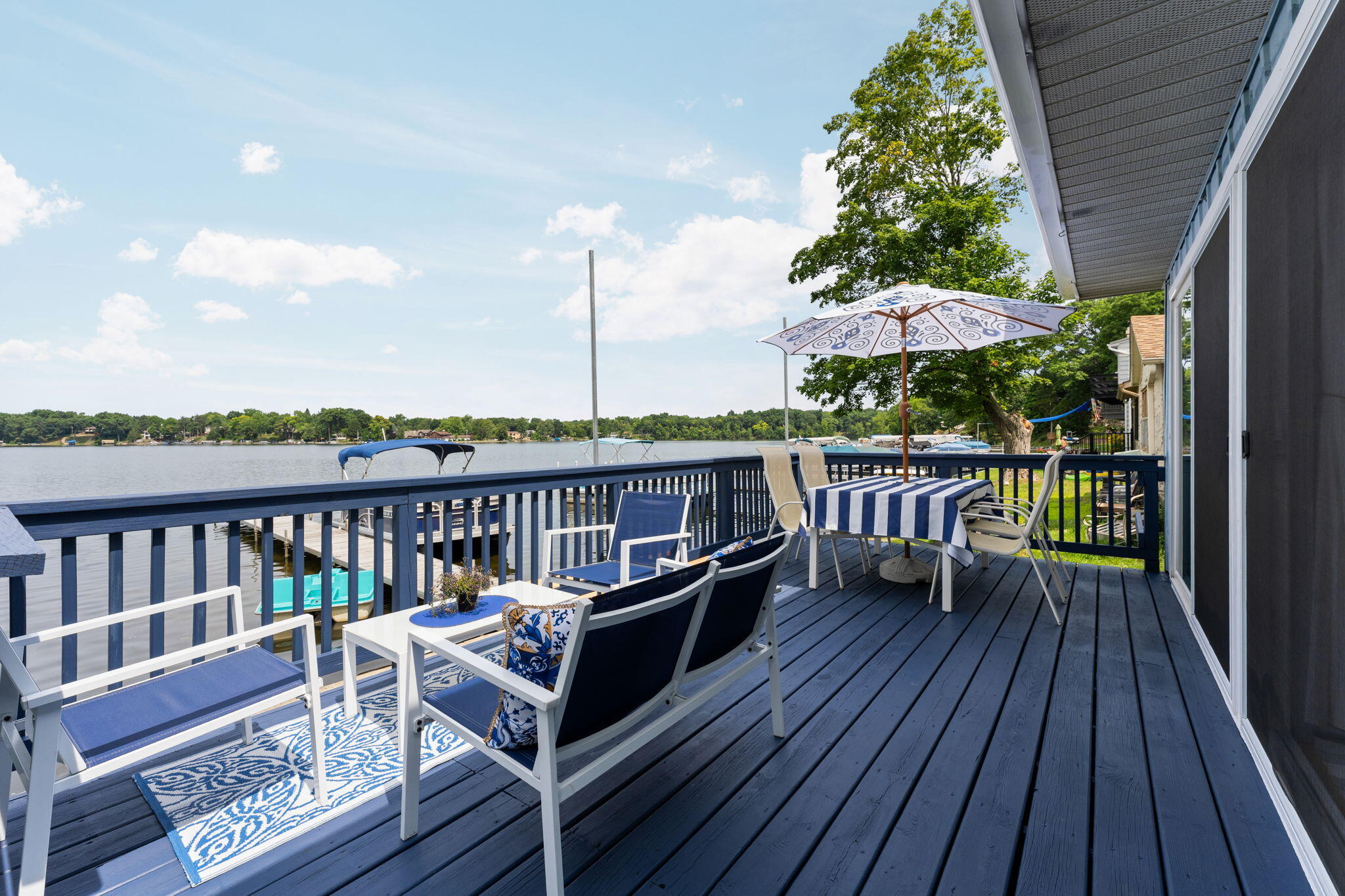 7355 Webbs Shore Drive Property Photo 7