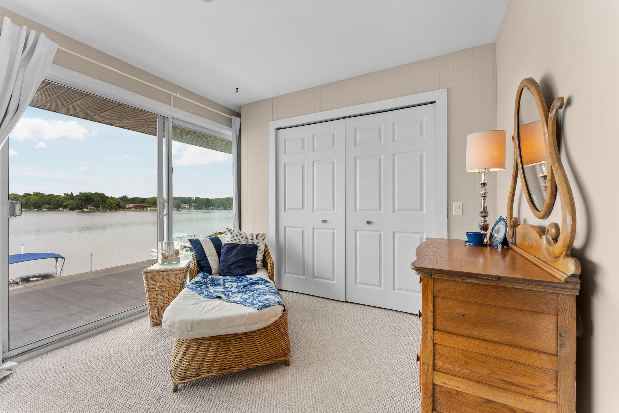 7355 Webbs Shore Drive Property Photo 13
