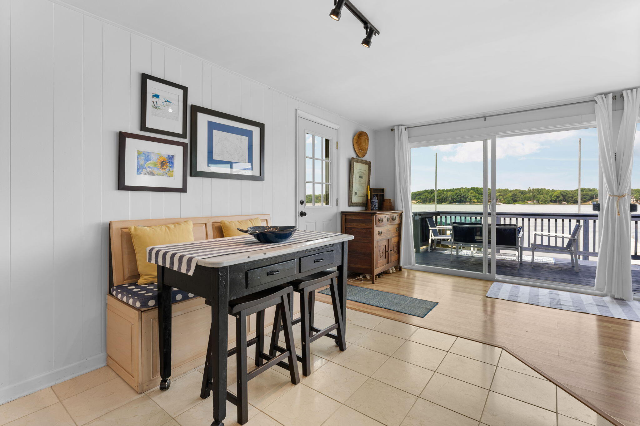 7355 Webbs Shore Drive Property Photo 35